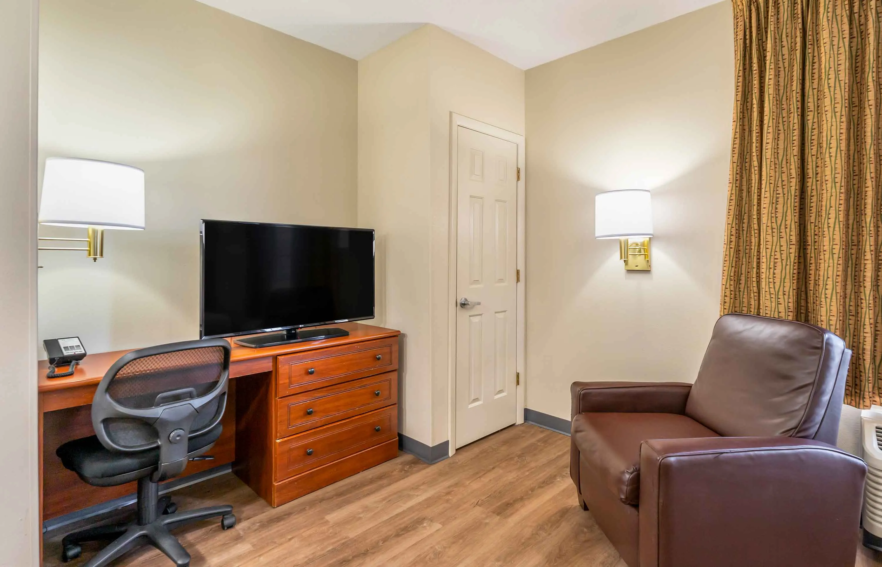 Studio Suite - 1 King Bed