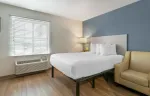 Studio Suite - 1 Queen Bed