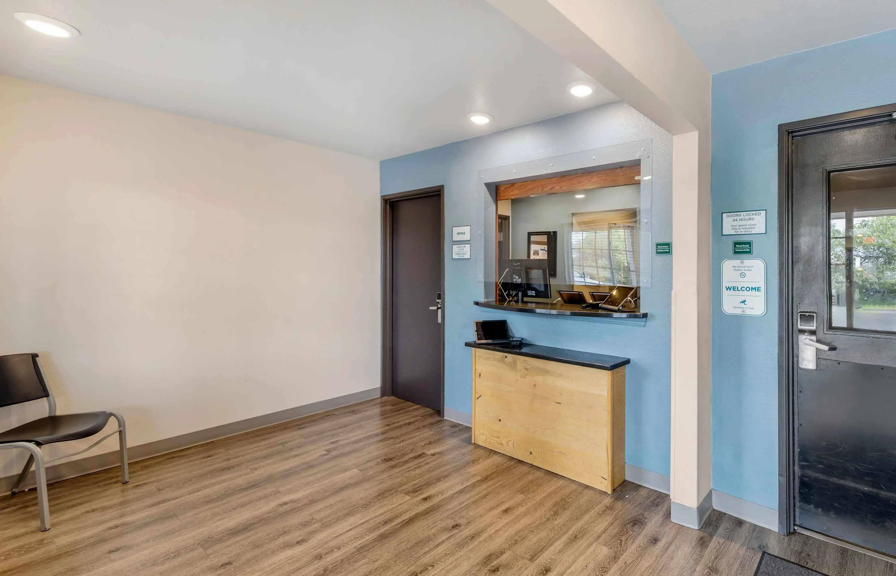 Lobby and Guest Check-in