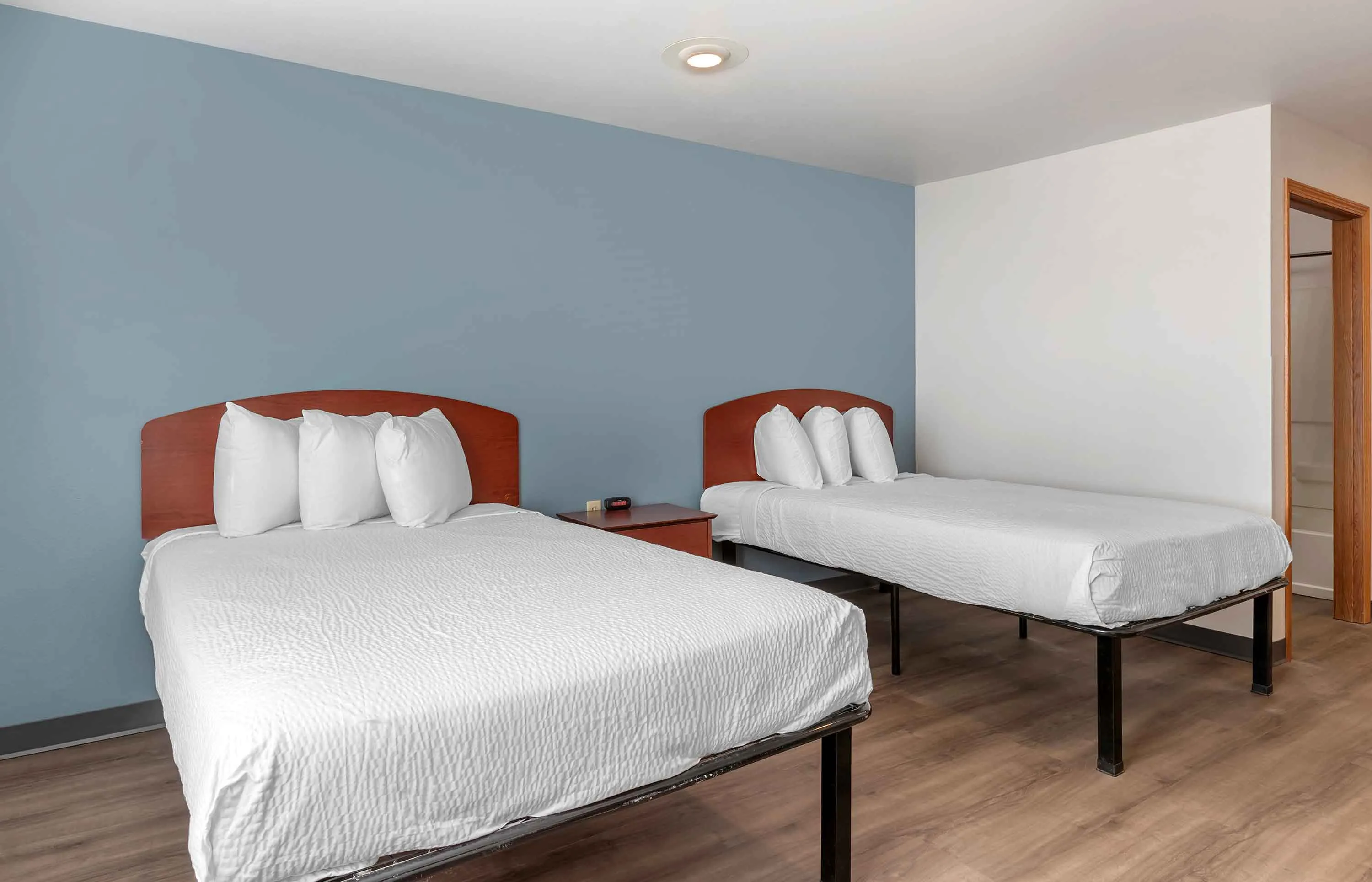 Studio Suite - 2 Full Beds