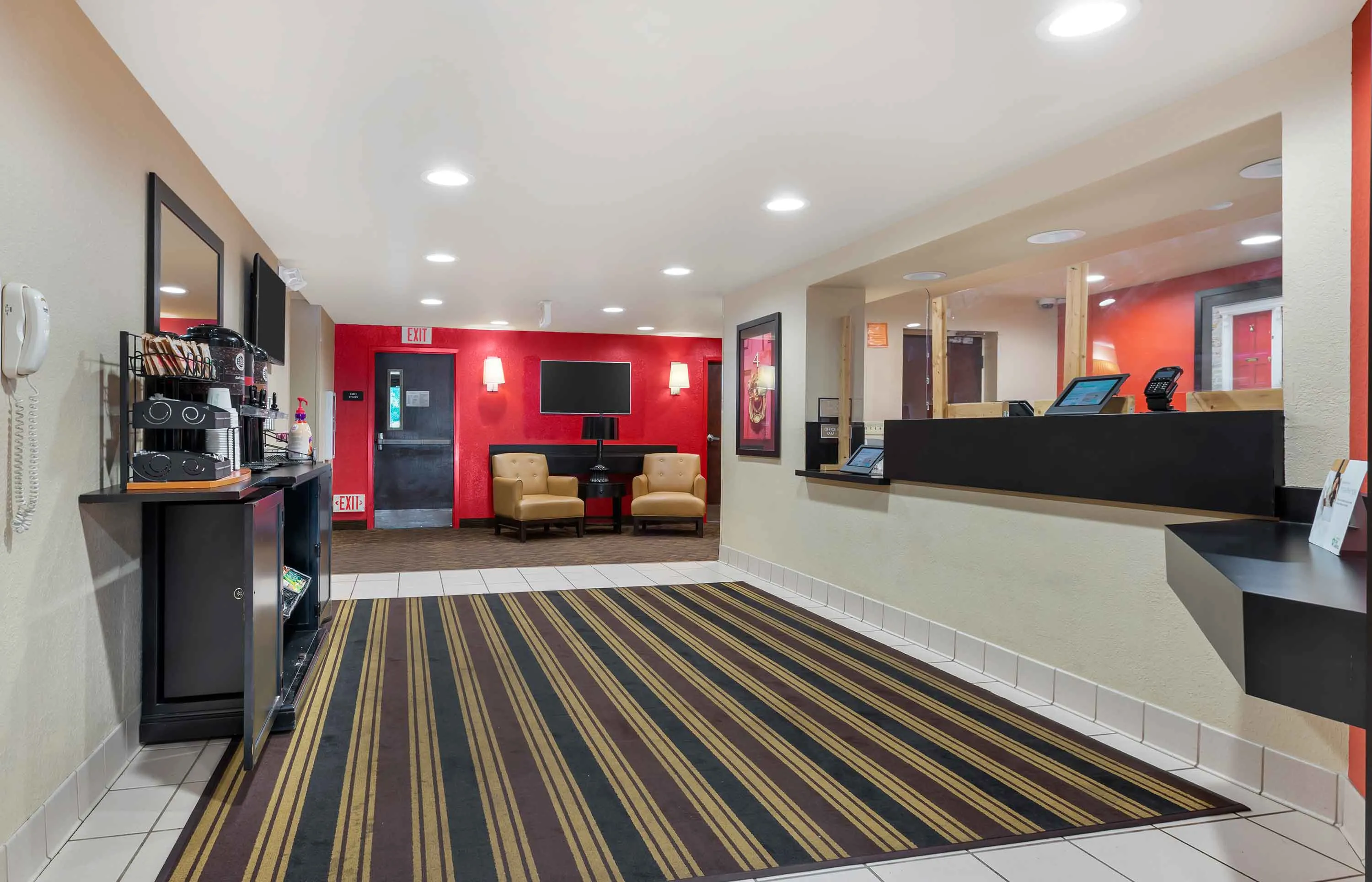 Lobby and Guest Check-in