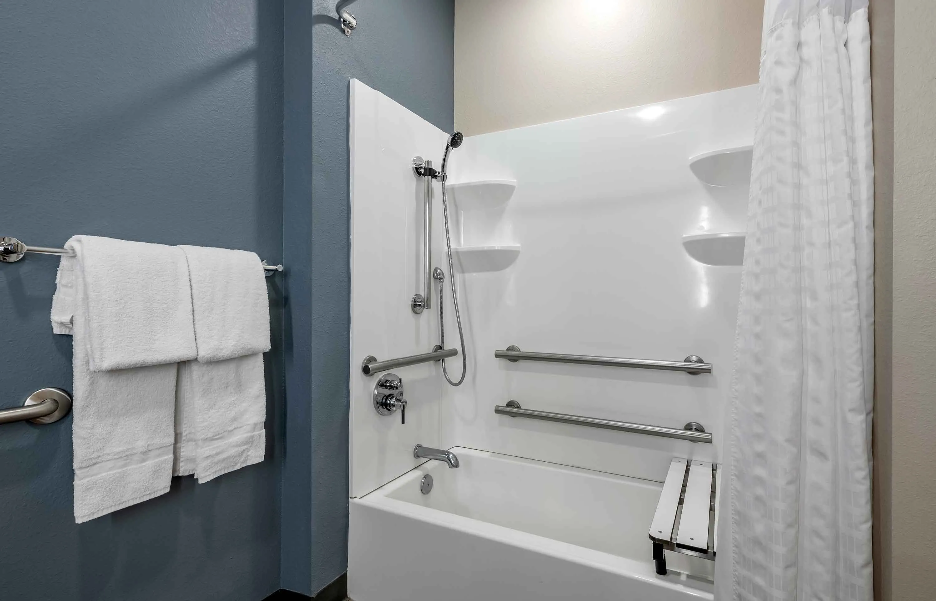 Studio Suite - 2 Queen Beds