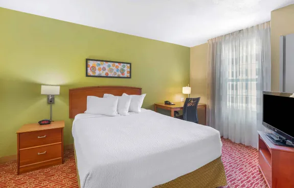 1 Bedroom Suite - 2 Queen Beds