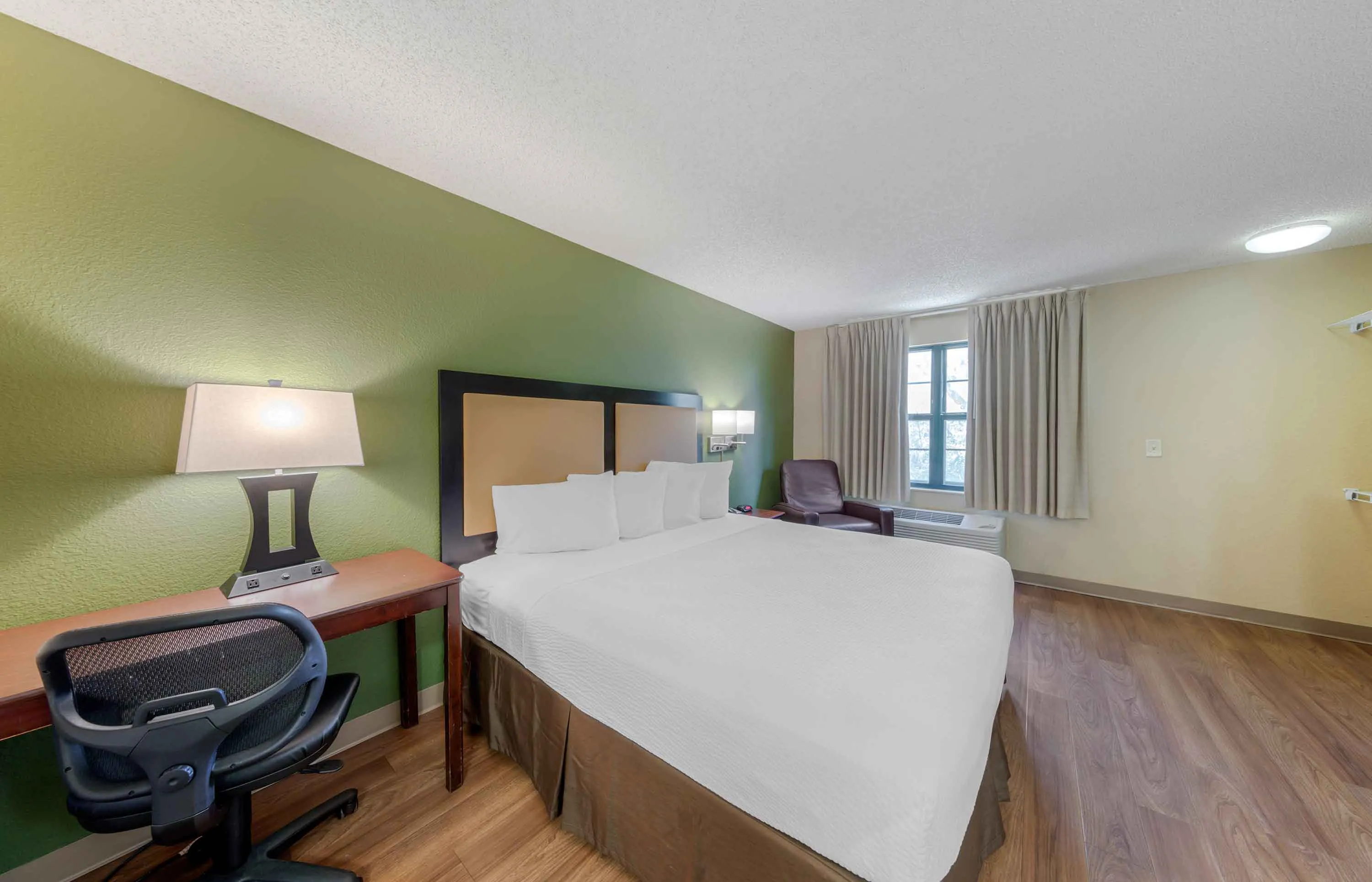 Studio Suite - 1 King Bed