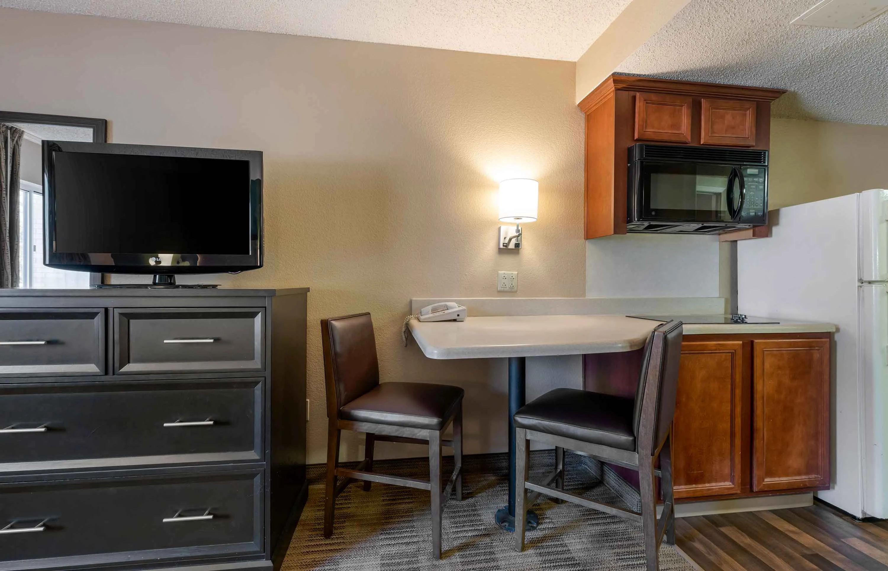 Studio Suite - 1 King Bed