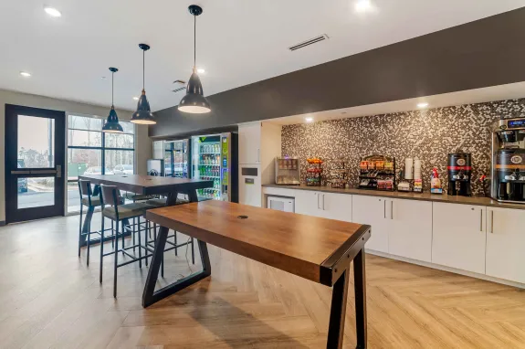 Free Grab-and-Go Breakfast