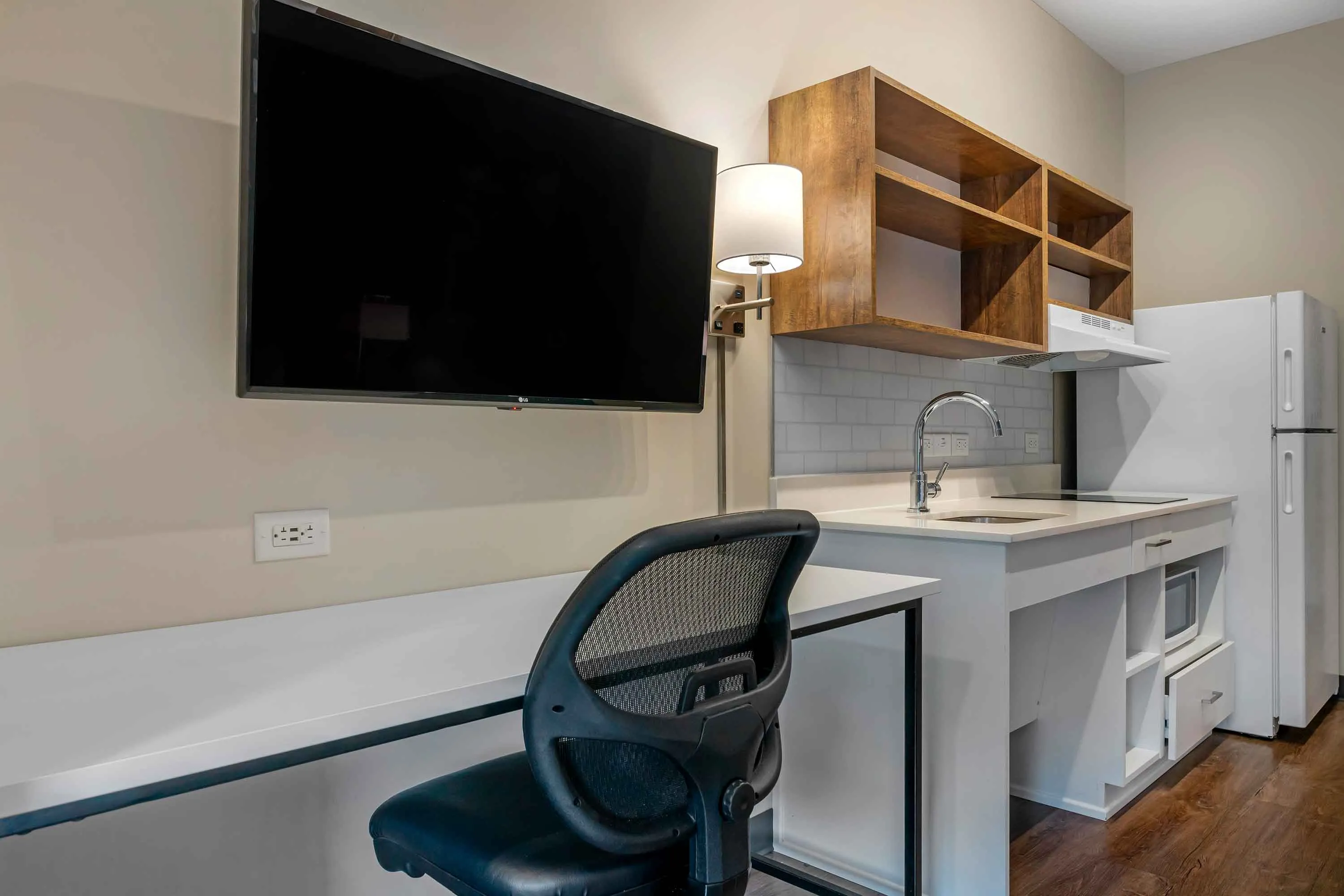 Studio Suite - 1 King Bed