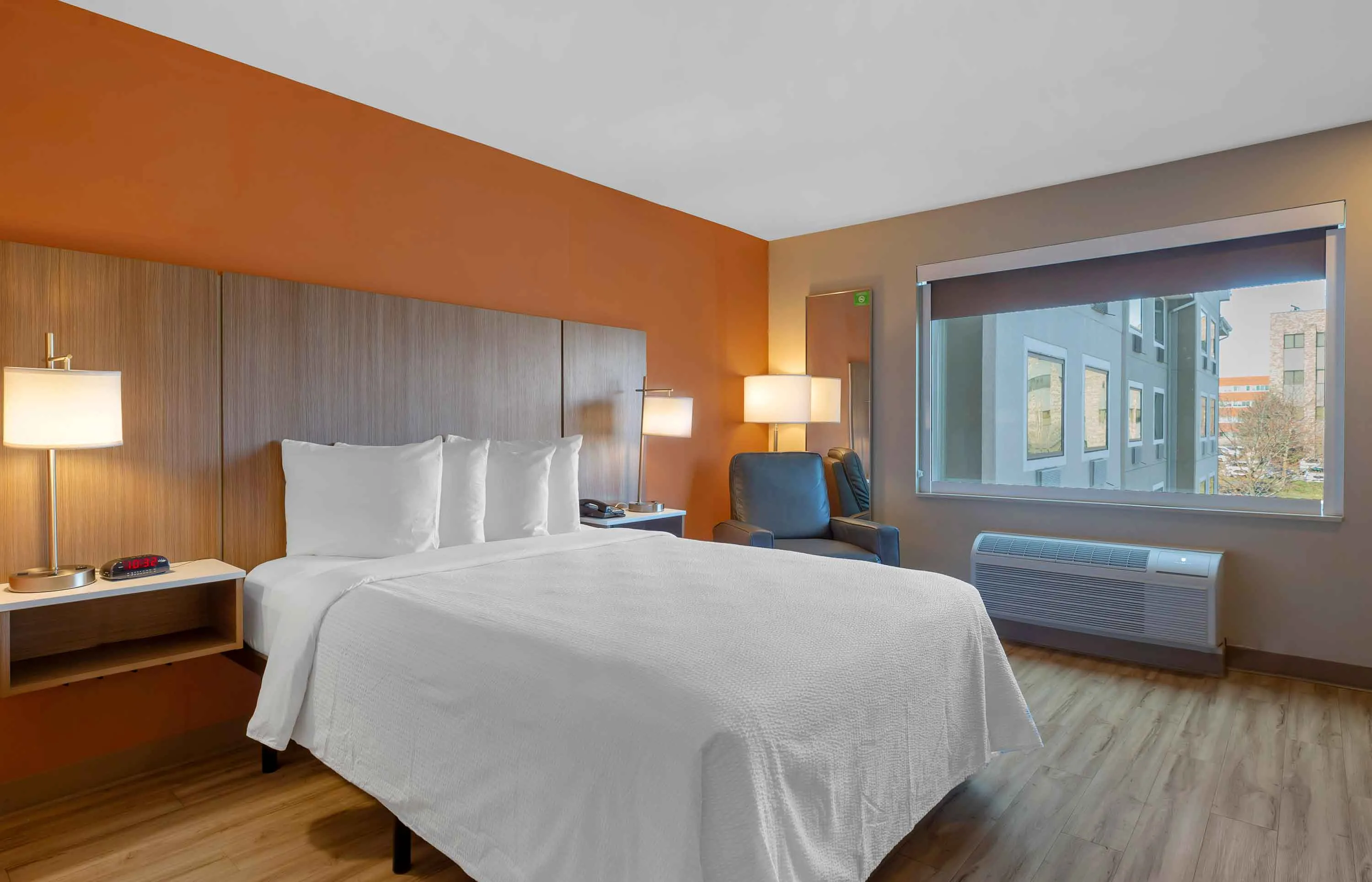 Studio Suite - 1 Queen Bed