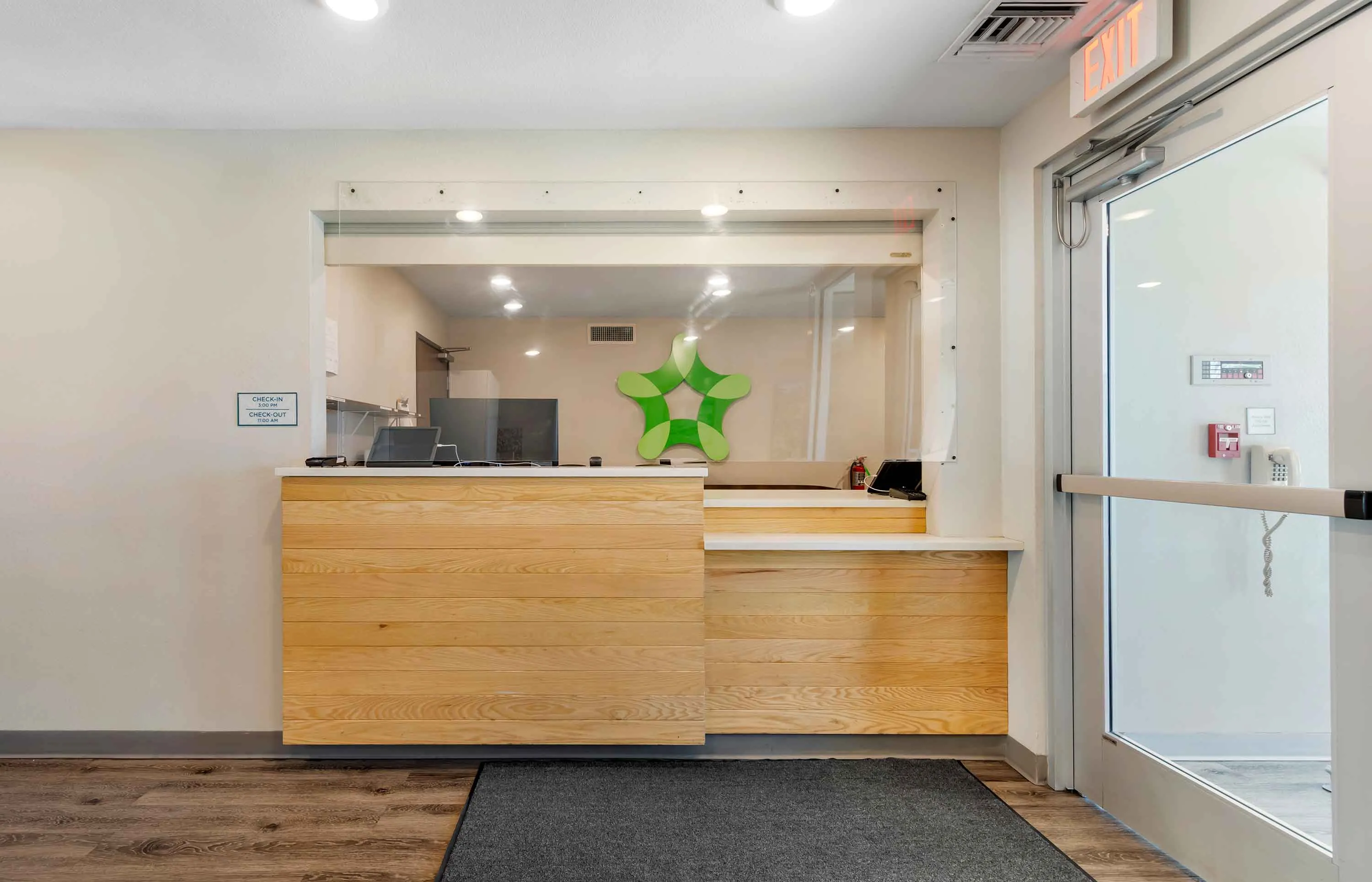 Lobby and Guest Check-in