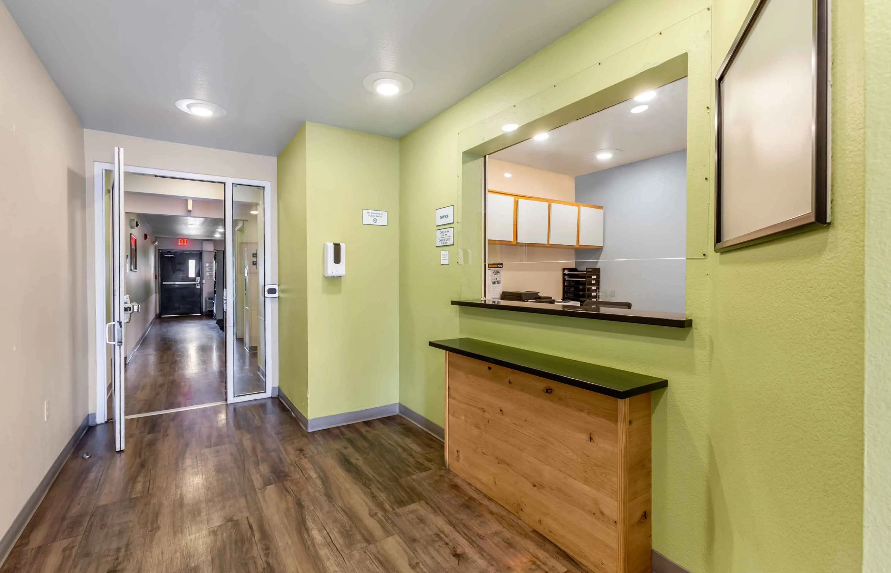 Lobby and Guest Check-in