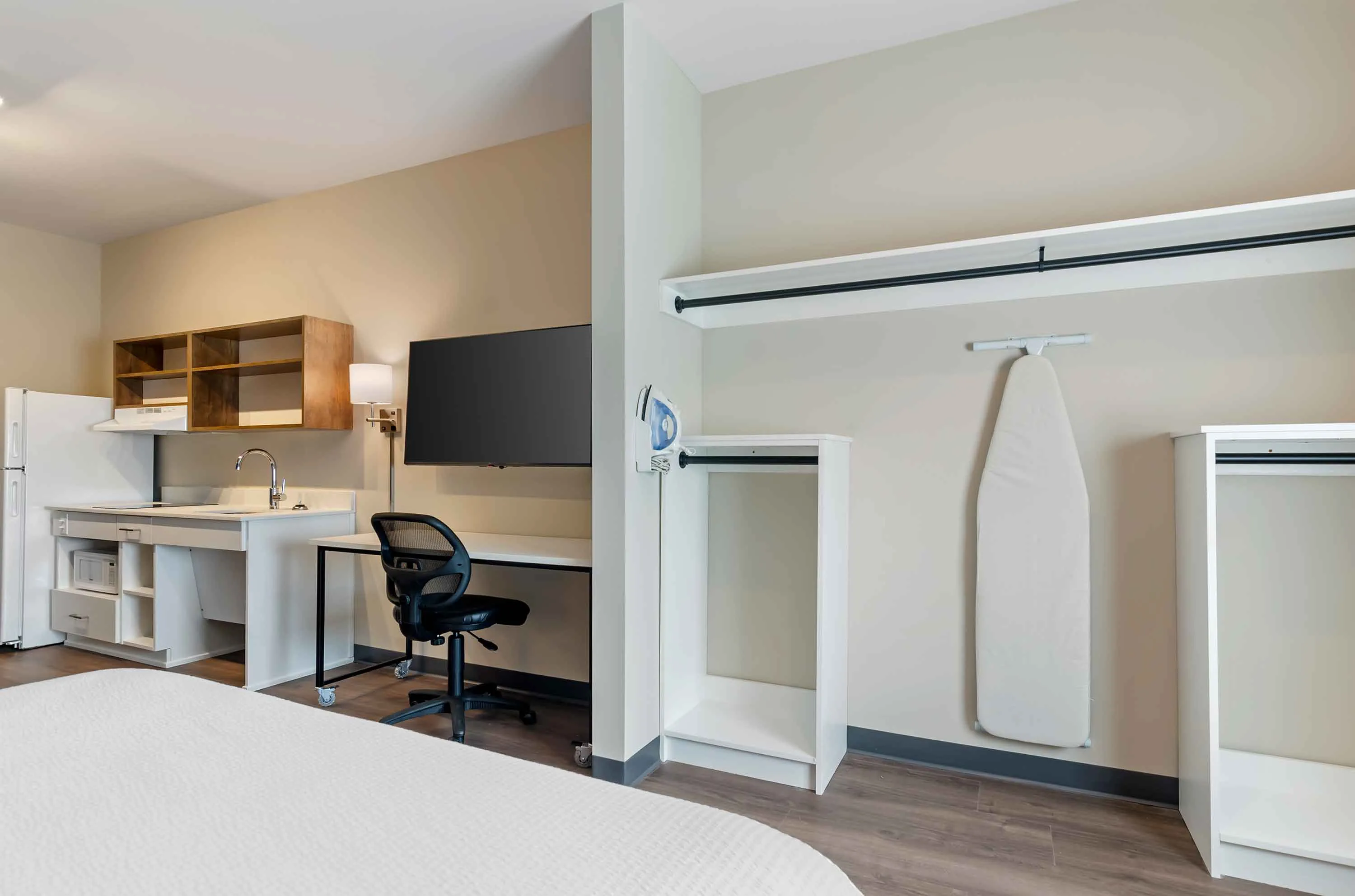 Studio Suite - 2 Queen Beds