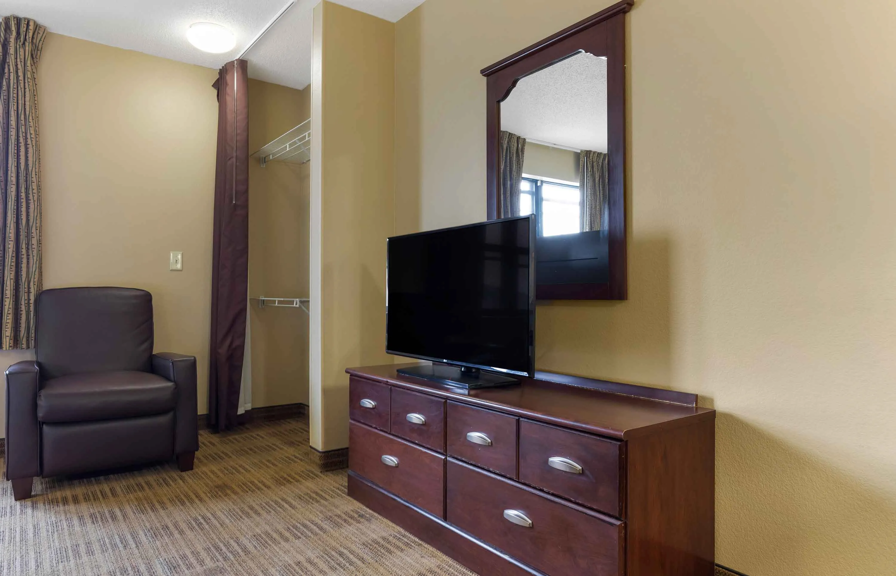 Studio Suite - 1 King Bed