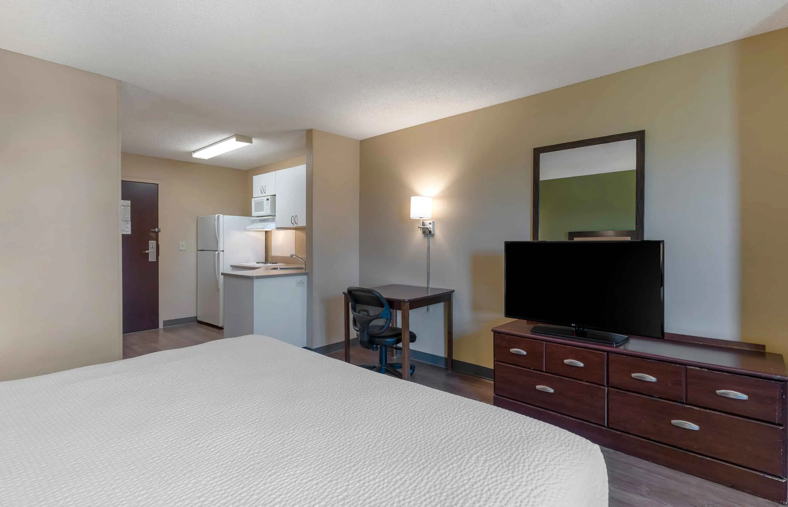 Studio Suite - 1 King Bed
