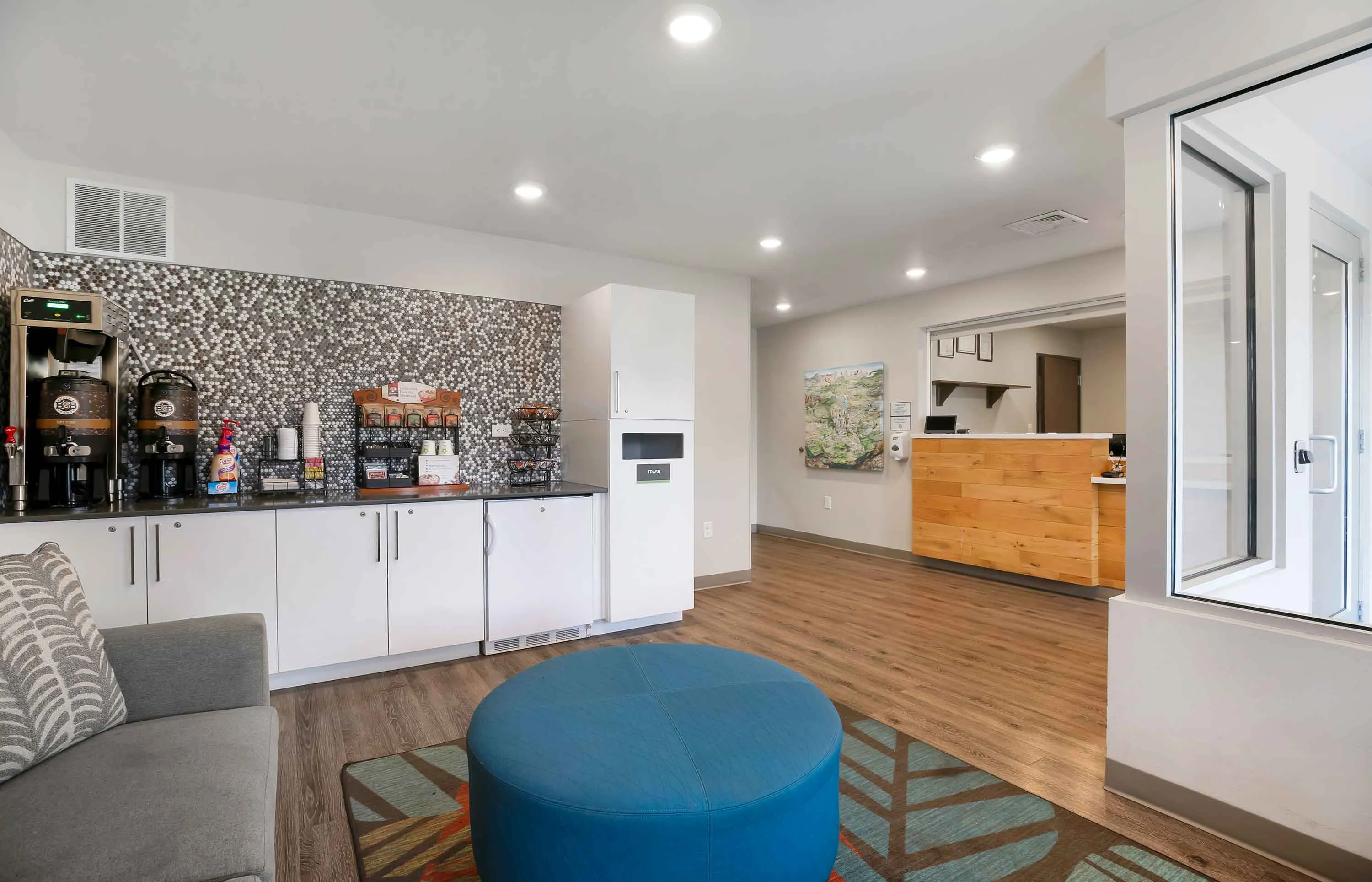 Lobby and Guest Check-in