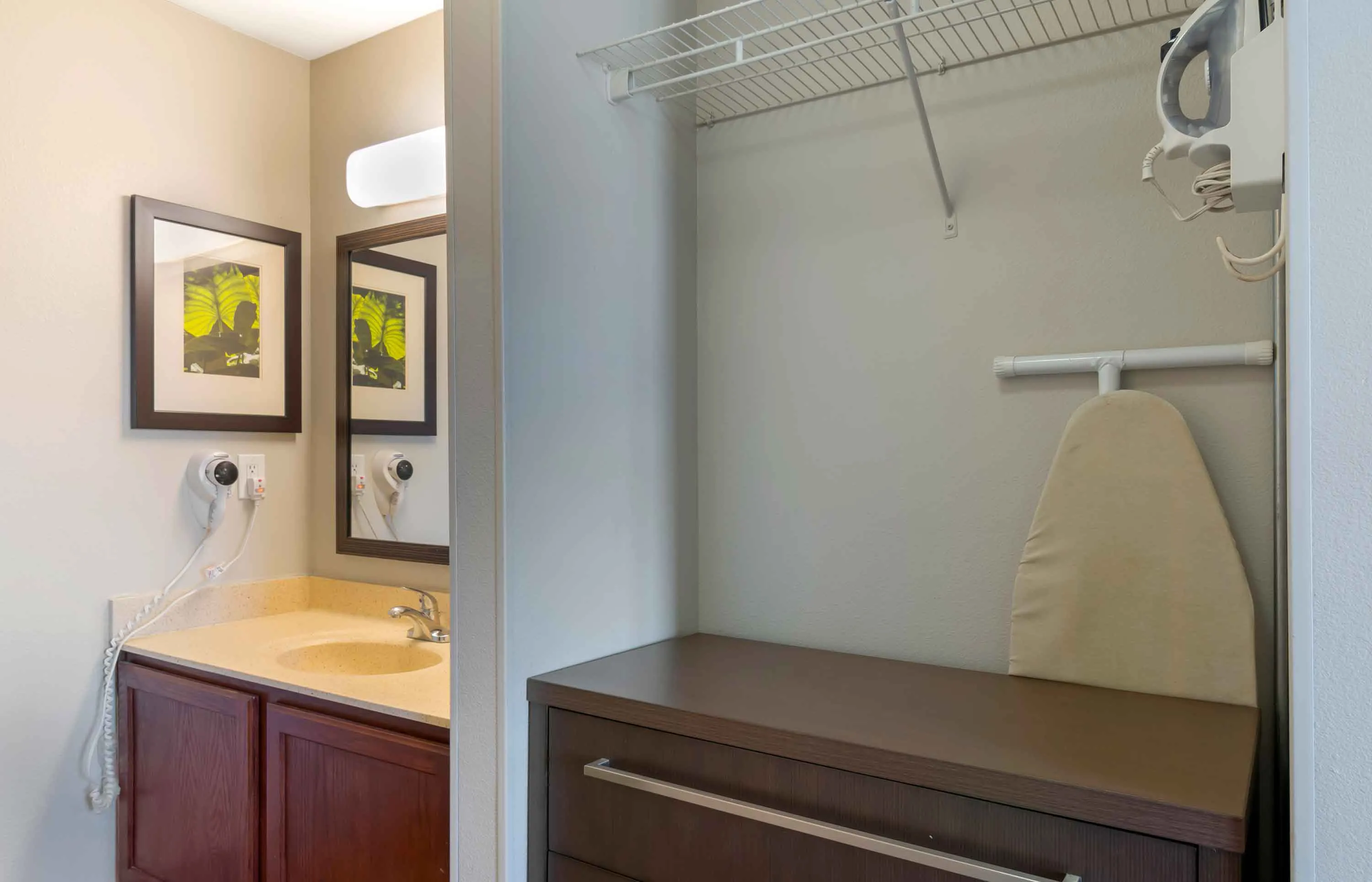 Studio Suite - 2 Queen Beds