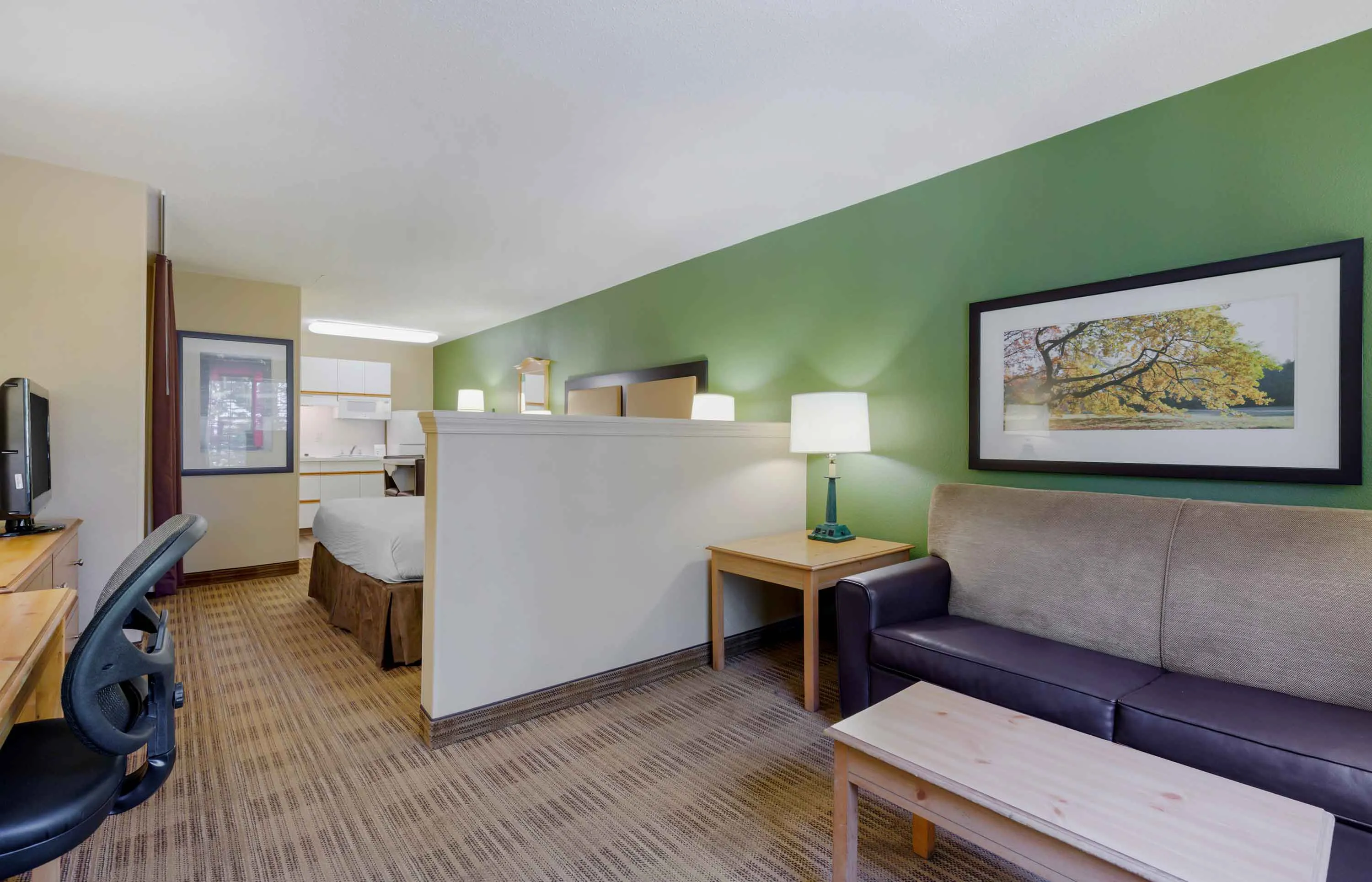 Superior Studio - 1 King Bed