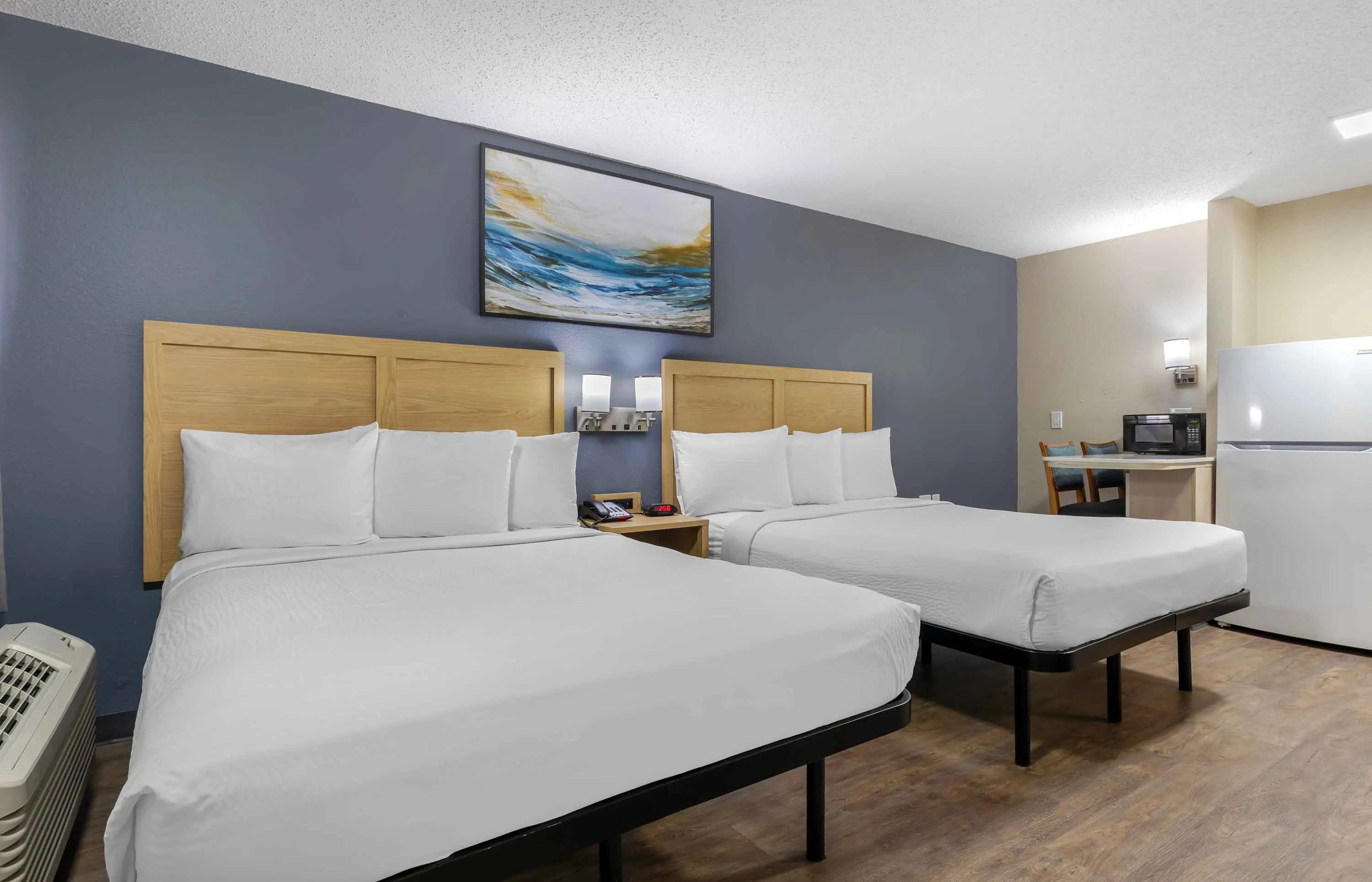 Studio Suite - 2 Full Beds