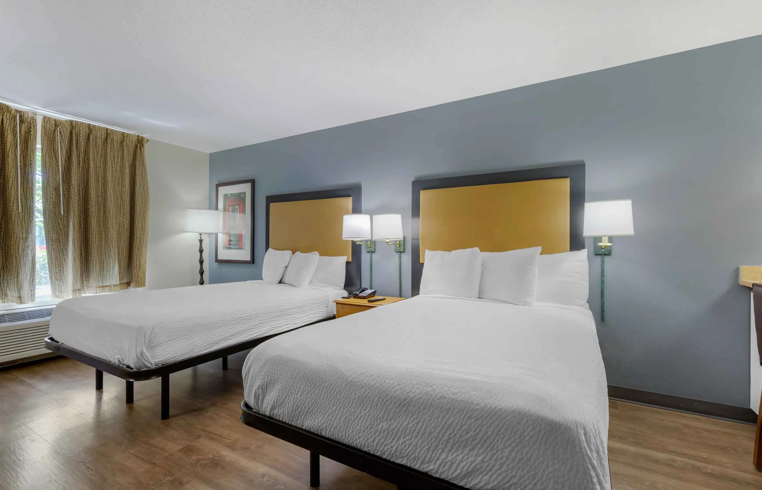 Studio Suite - 2 Full Beds