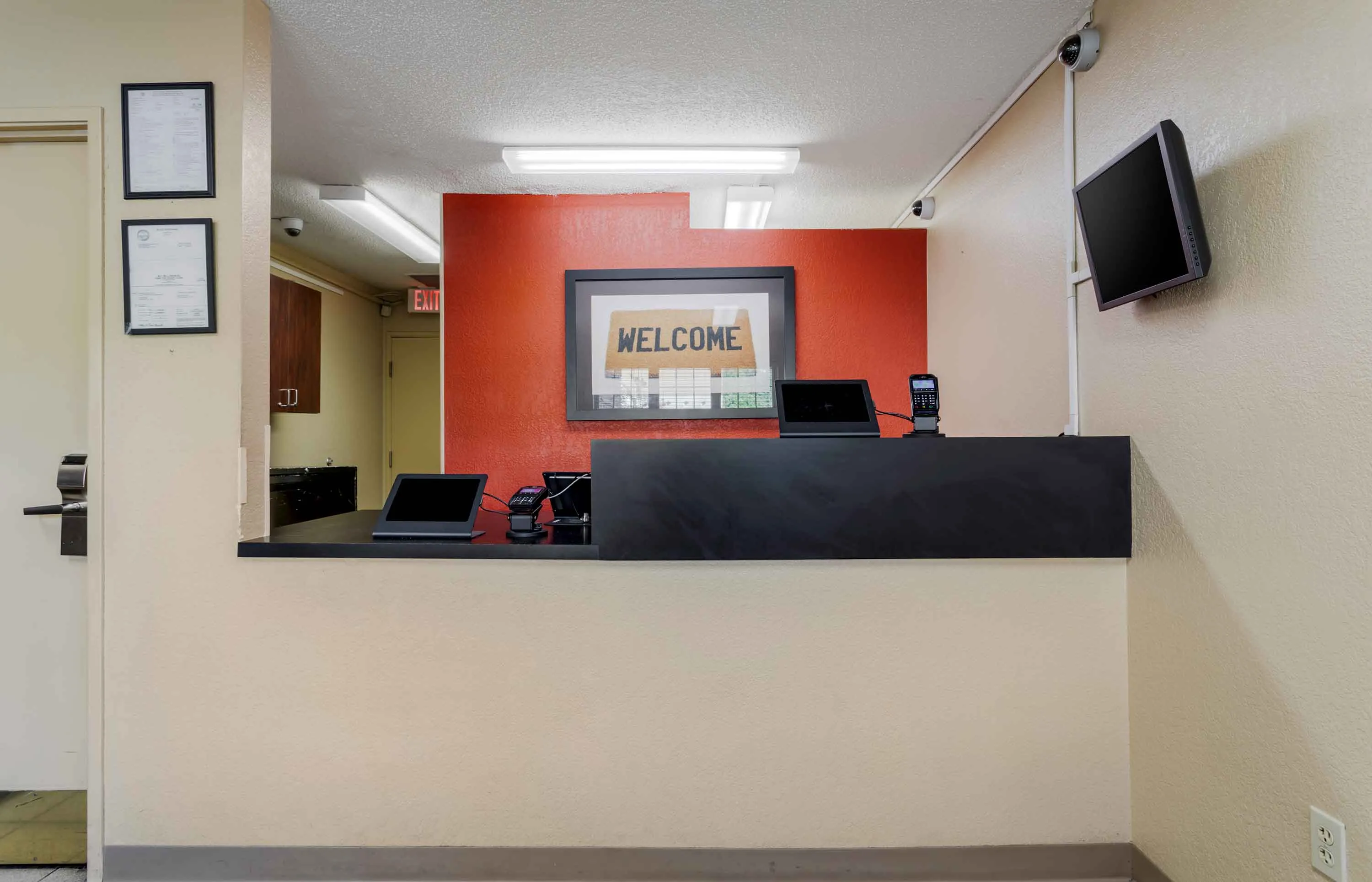 Lobby and Guest Check-in