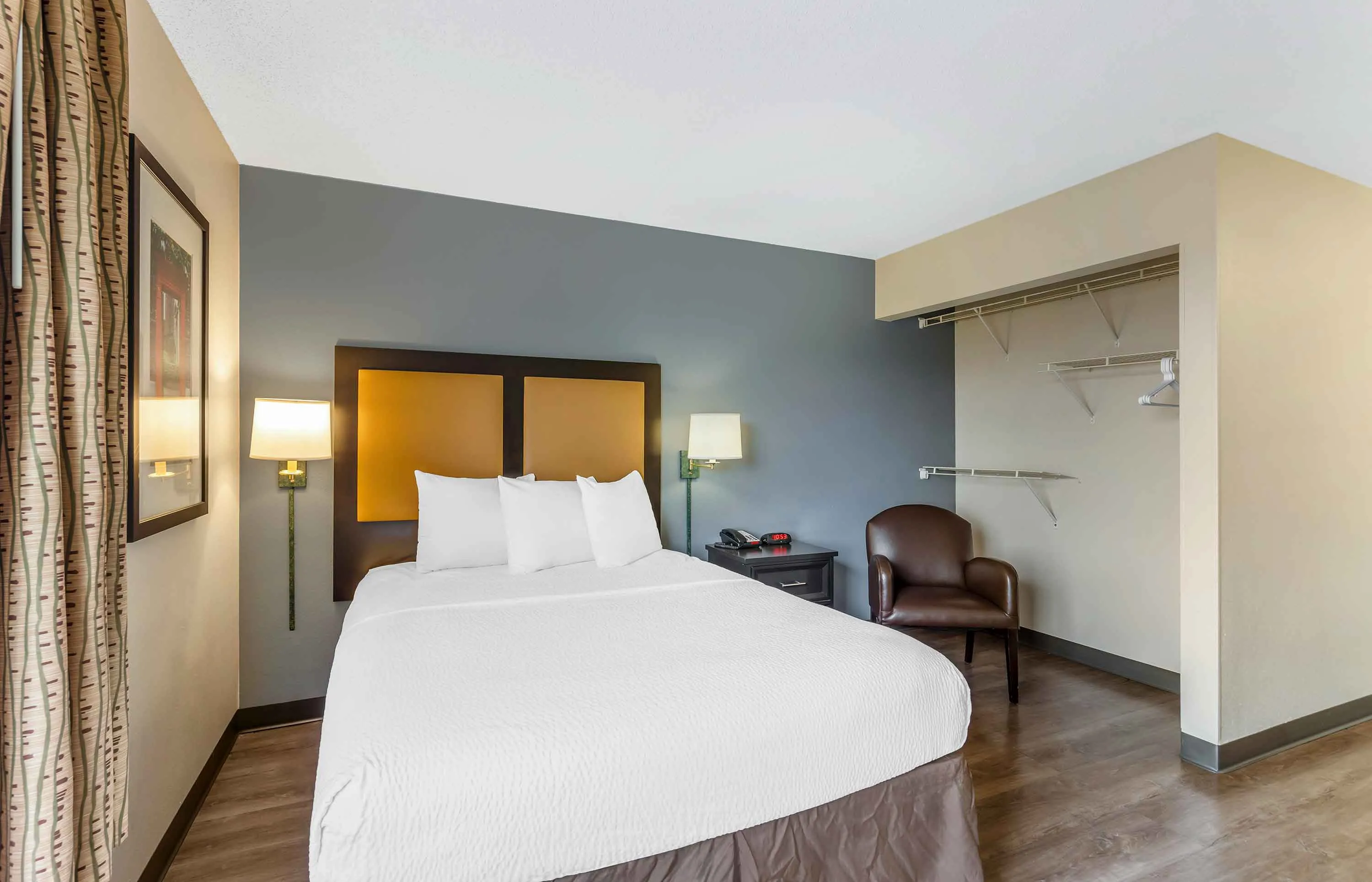 Studio Suite - 1 Queen Bed