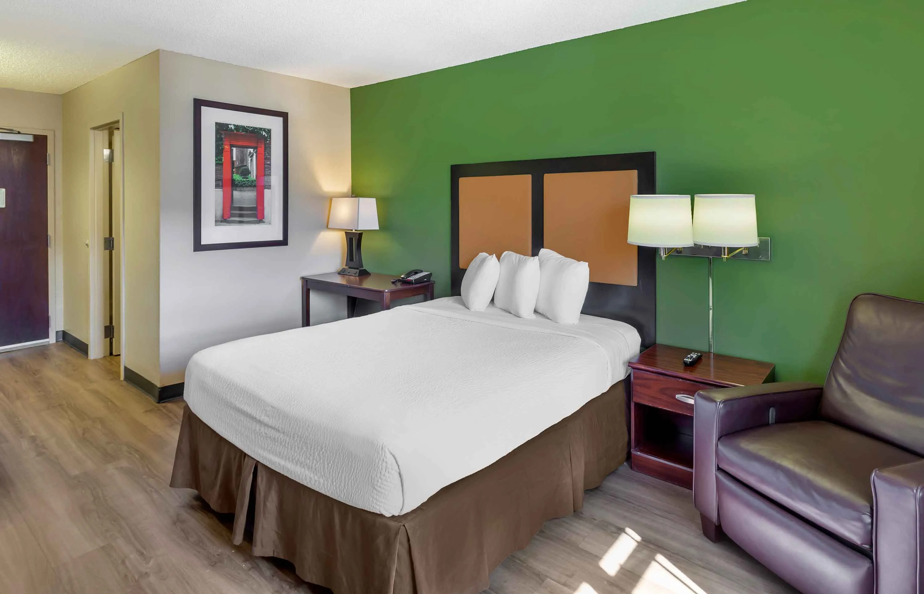 Studio Suite - 1 Queen Bed