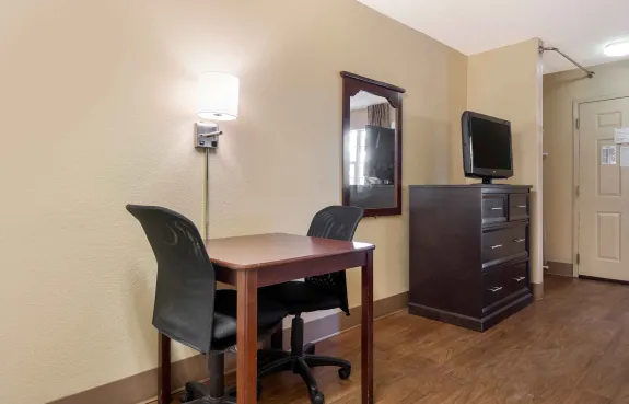 Studio Suite - 1 Queen Bed