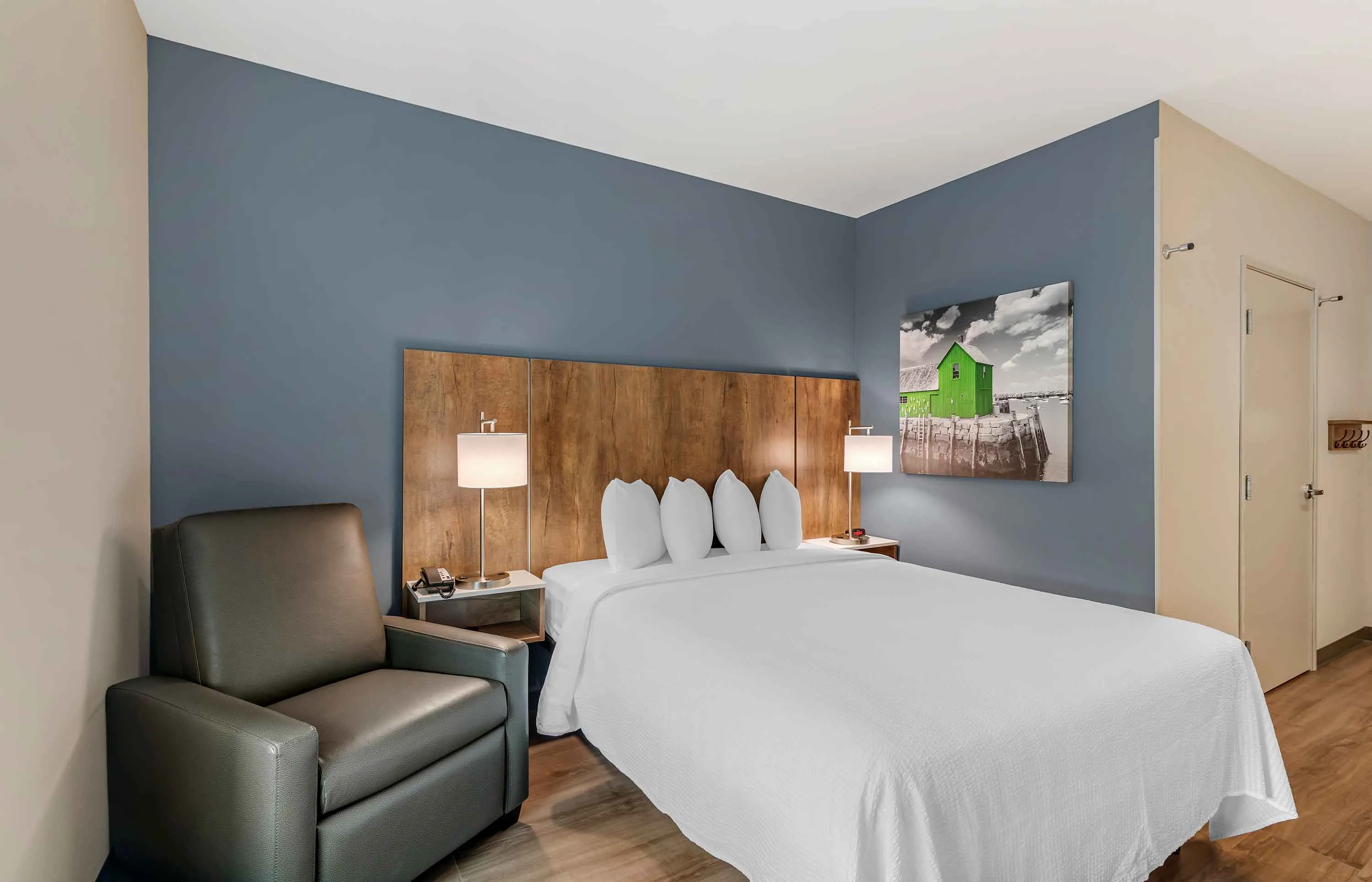 Studio Suite - 1 Queen Bed