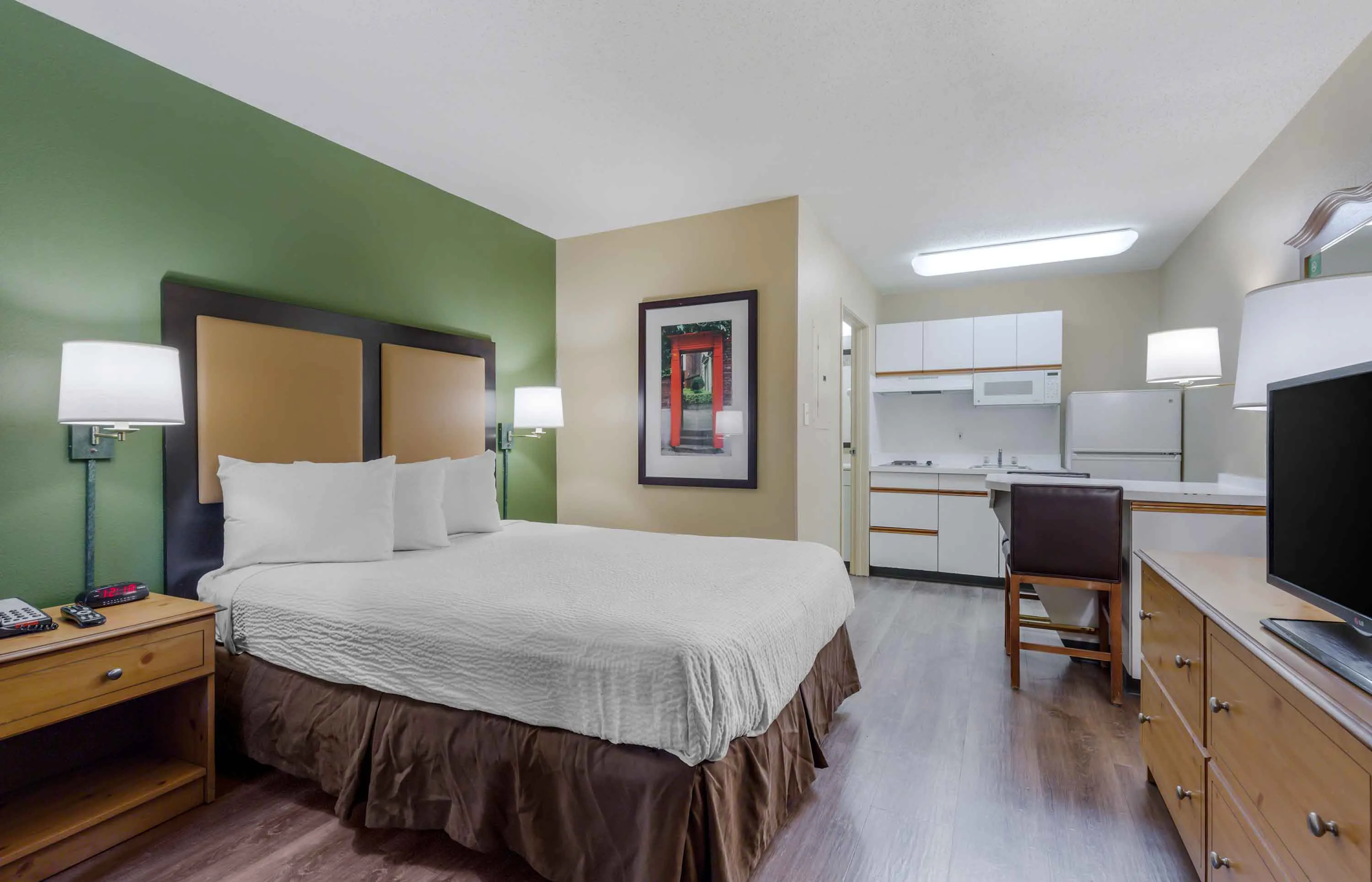 Studio Suite - 1 Queen Bed