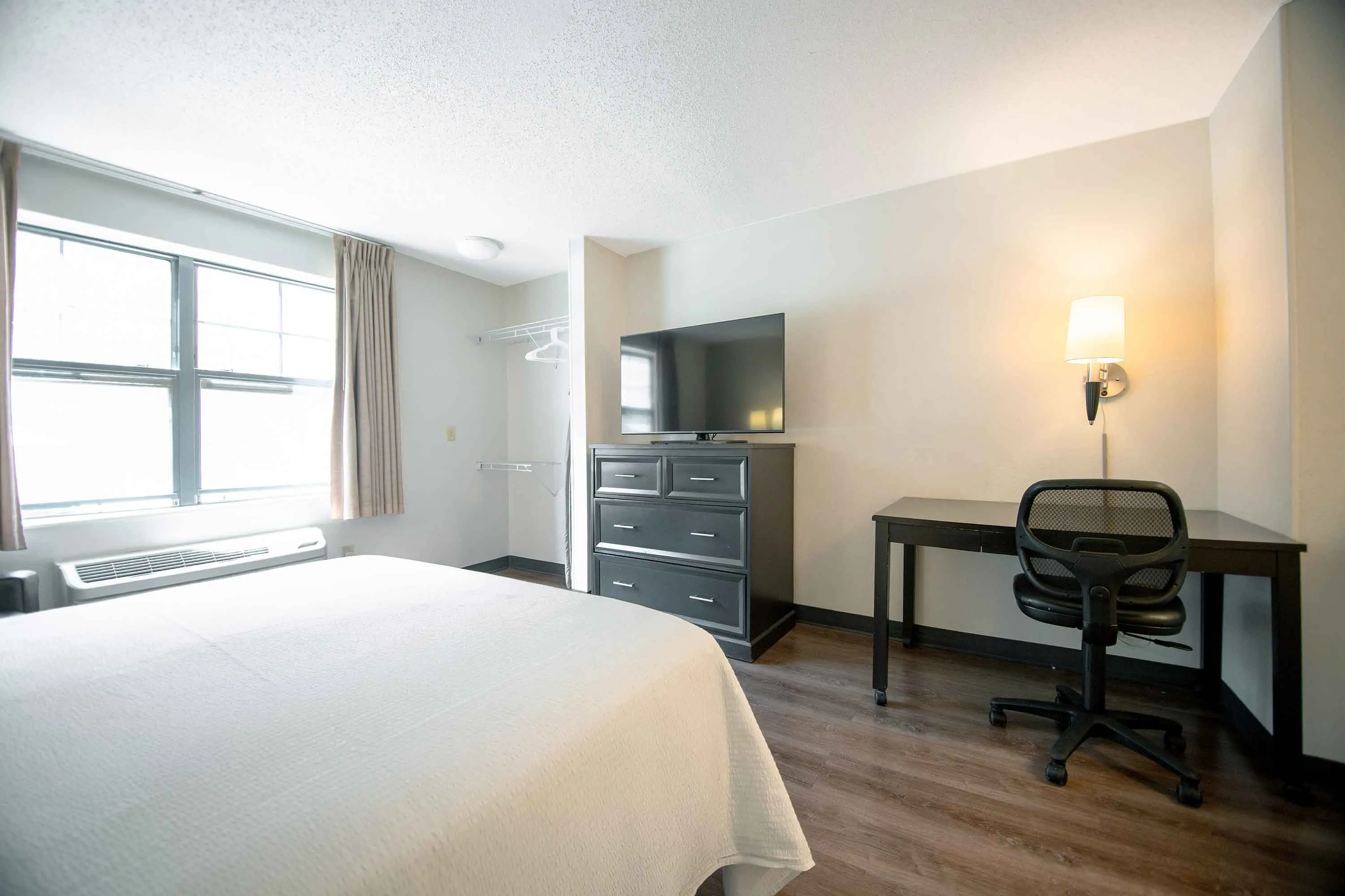 Superior Studio - 1 King Bed