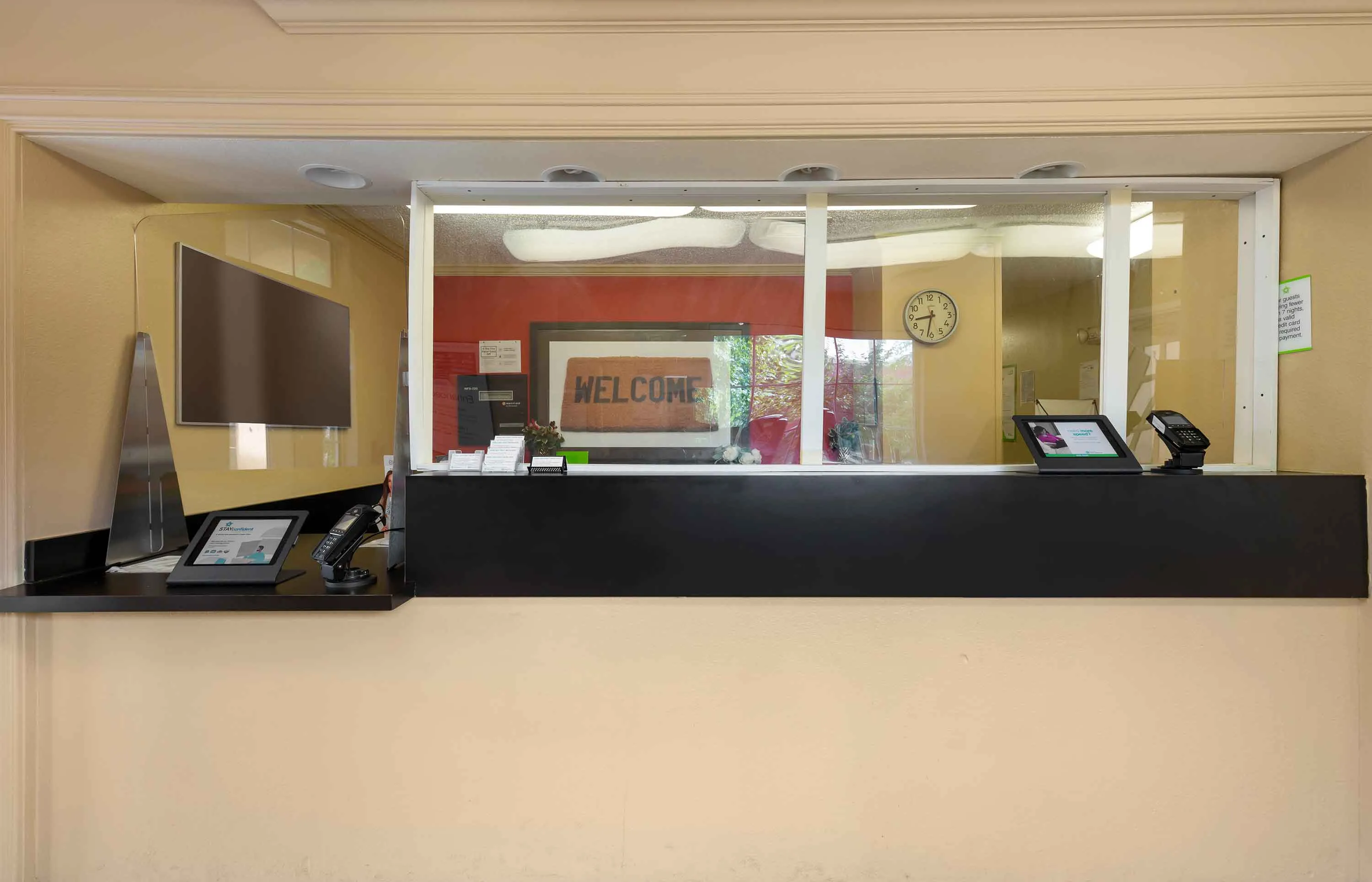 Lobby and Guest Check-in