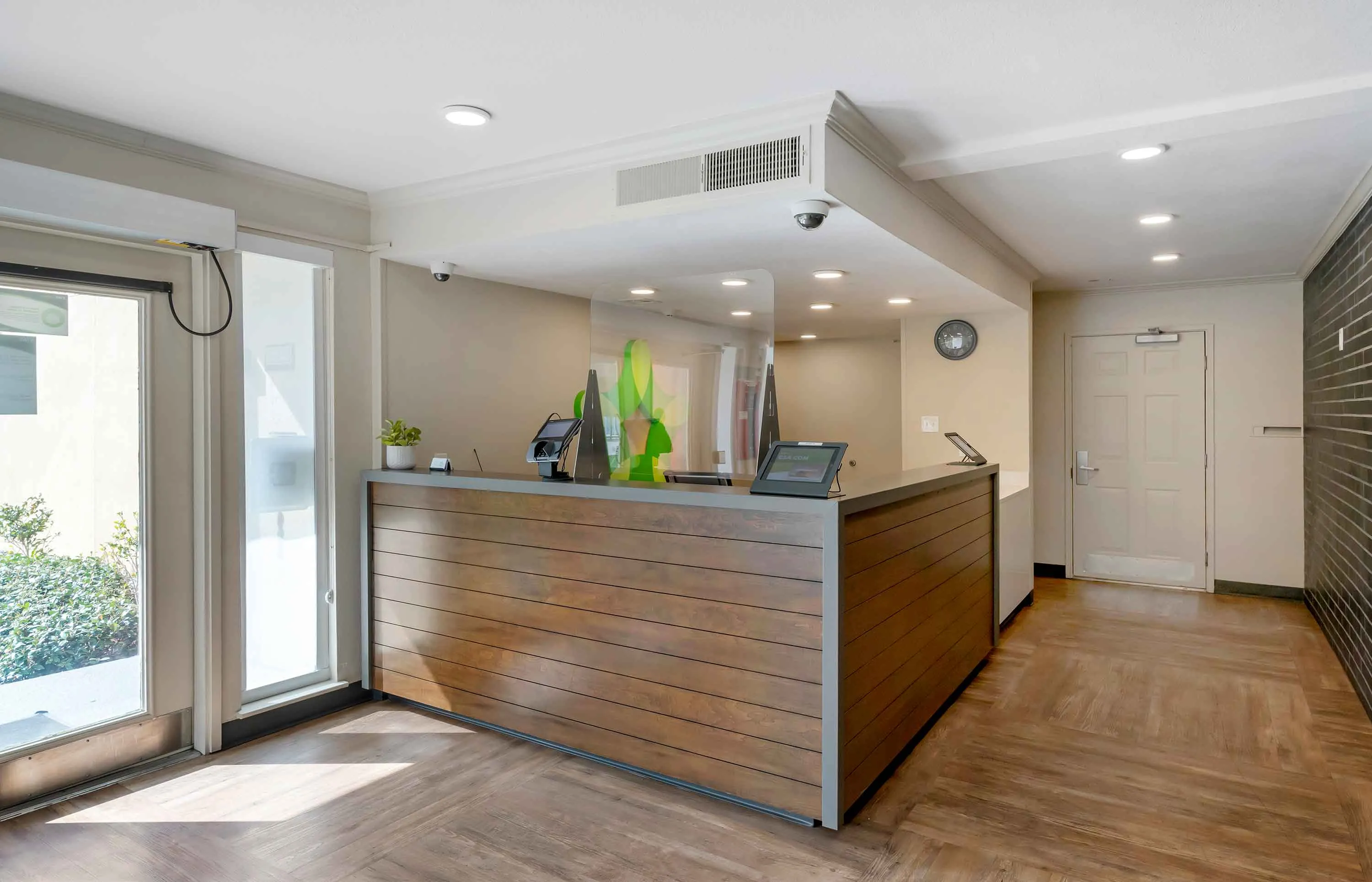 Lobby and Guest Check-in