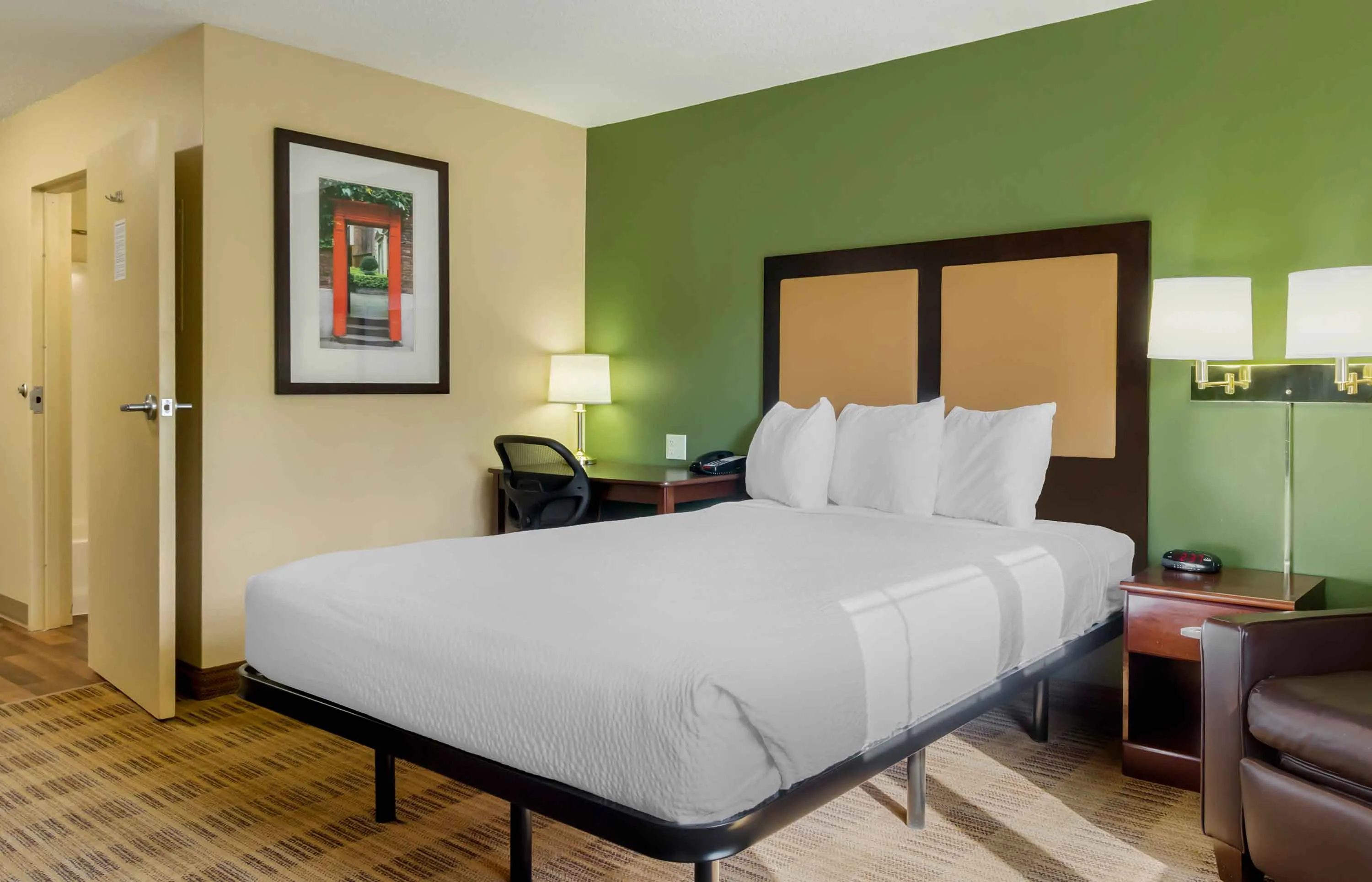 Studio Suite - 1 Queen Bed