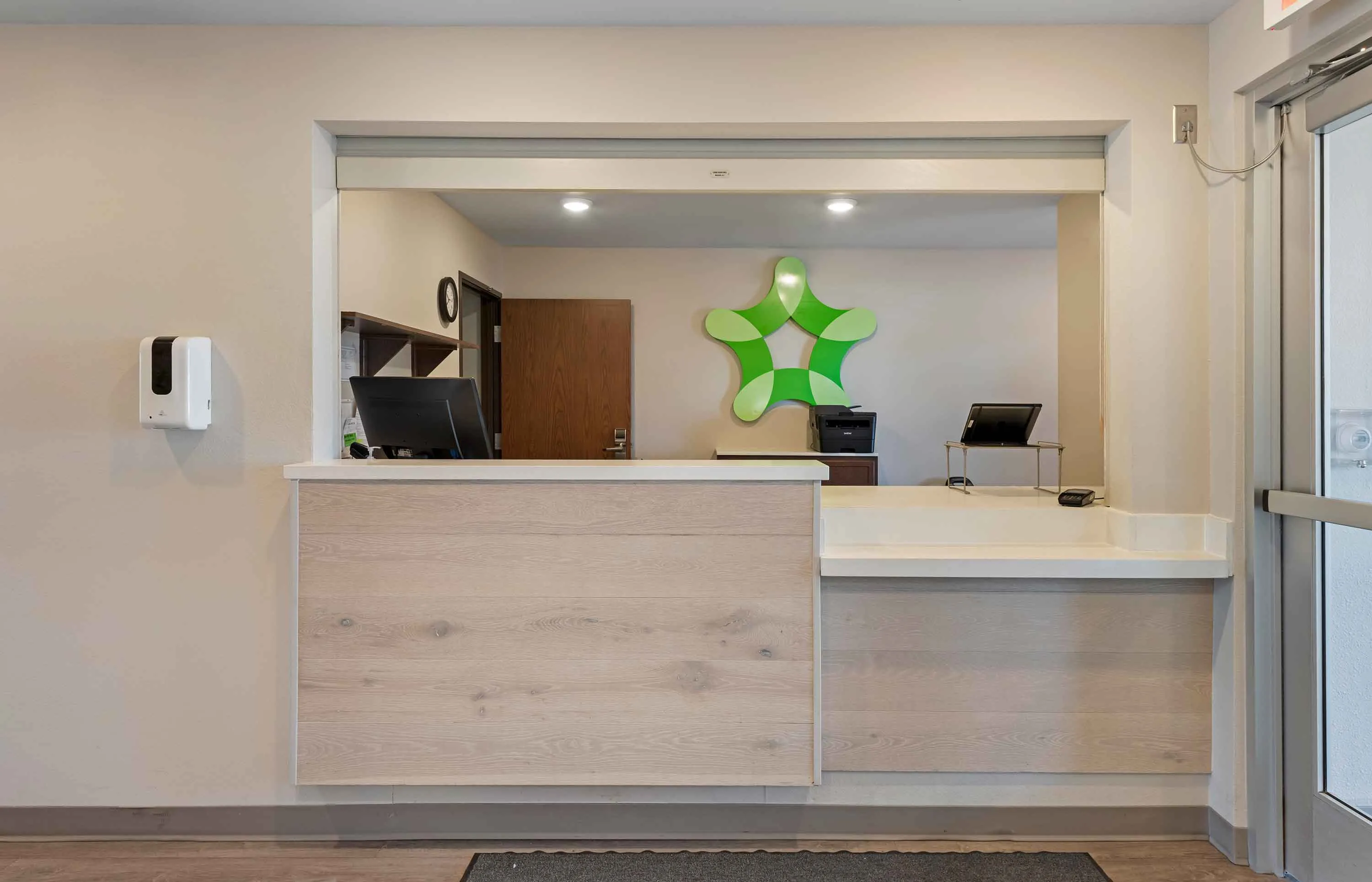 Lobby and Guest Check-in