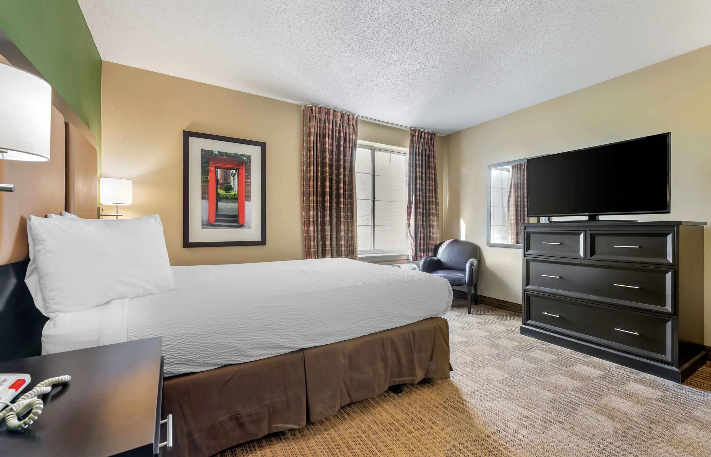 Studio Suite - 1 Queen Bed
