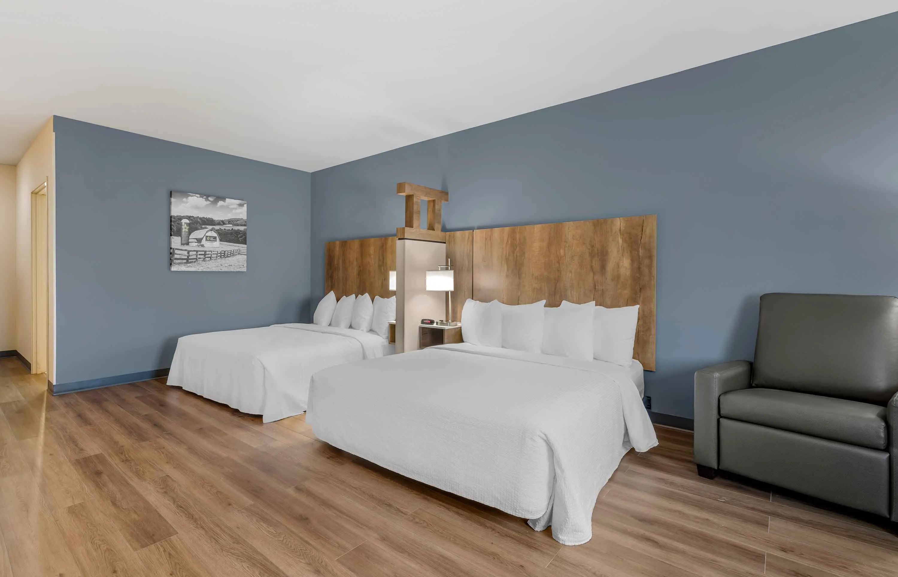 Superior Studio - 2 Full Beds