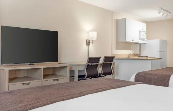 Studio Suite - 2 Queen Beds