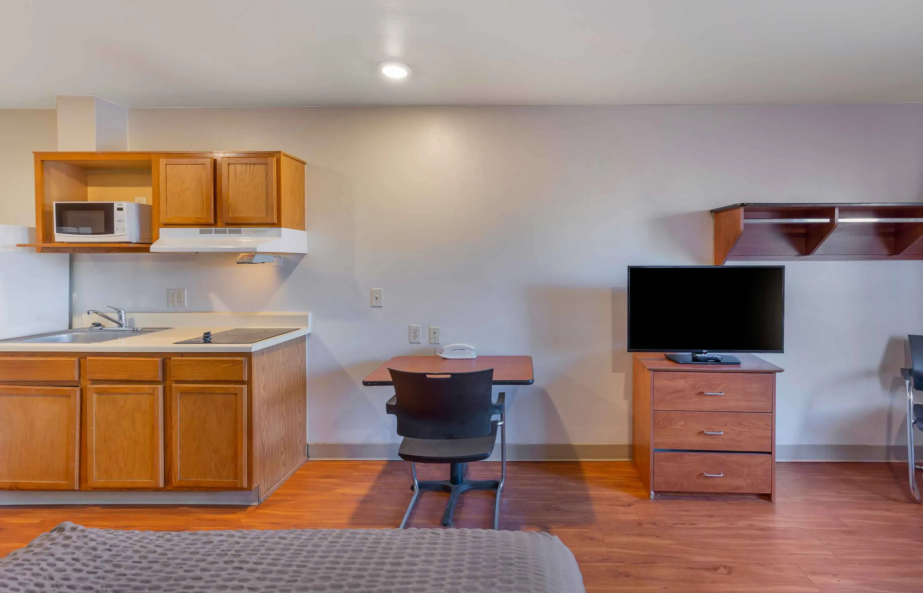 Studio Suite - 2 Full Beds