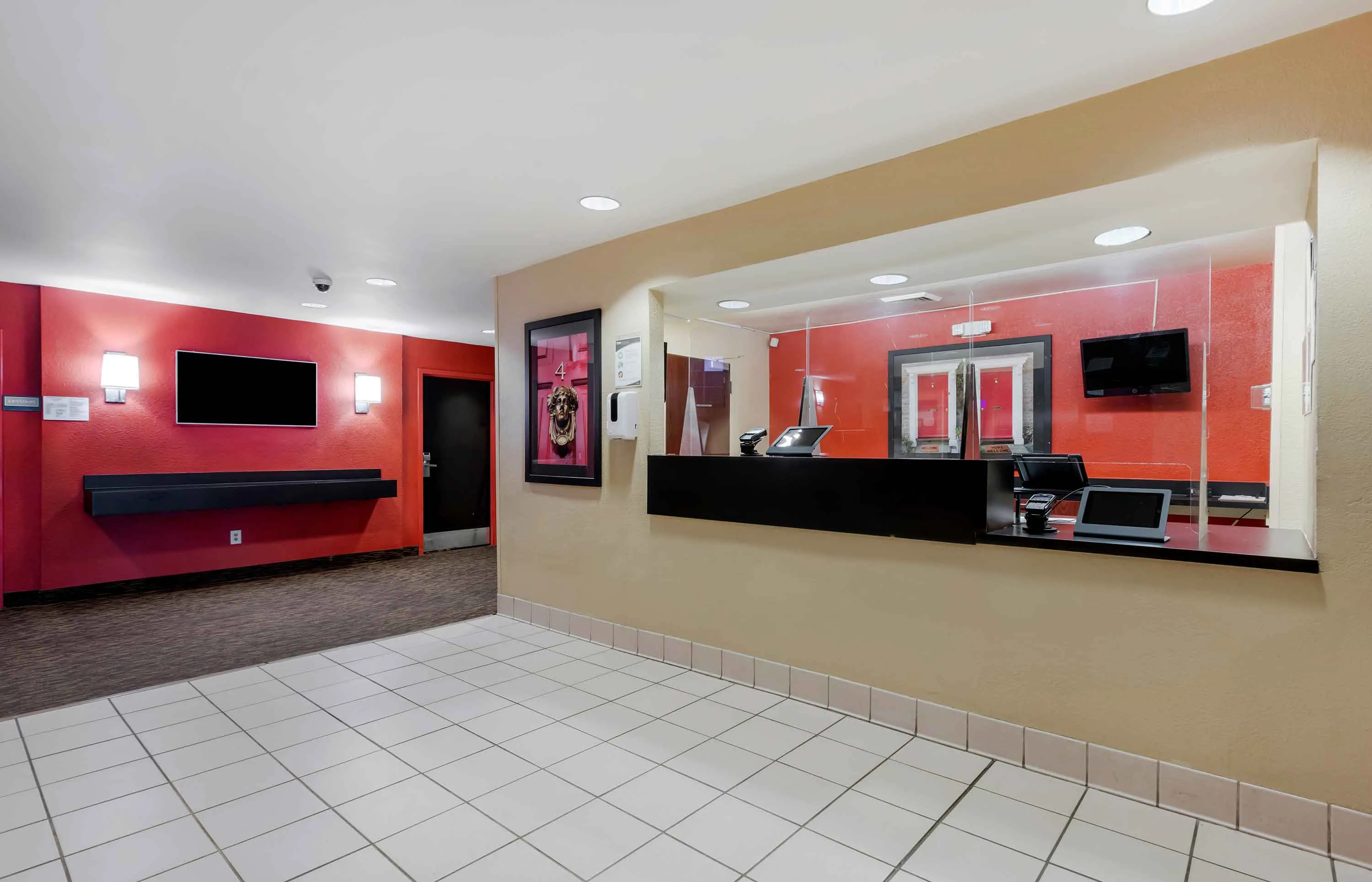Lobby and Guest Check-in