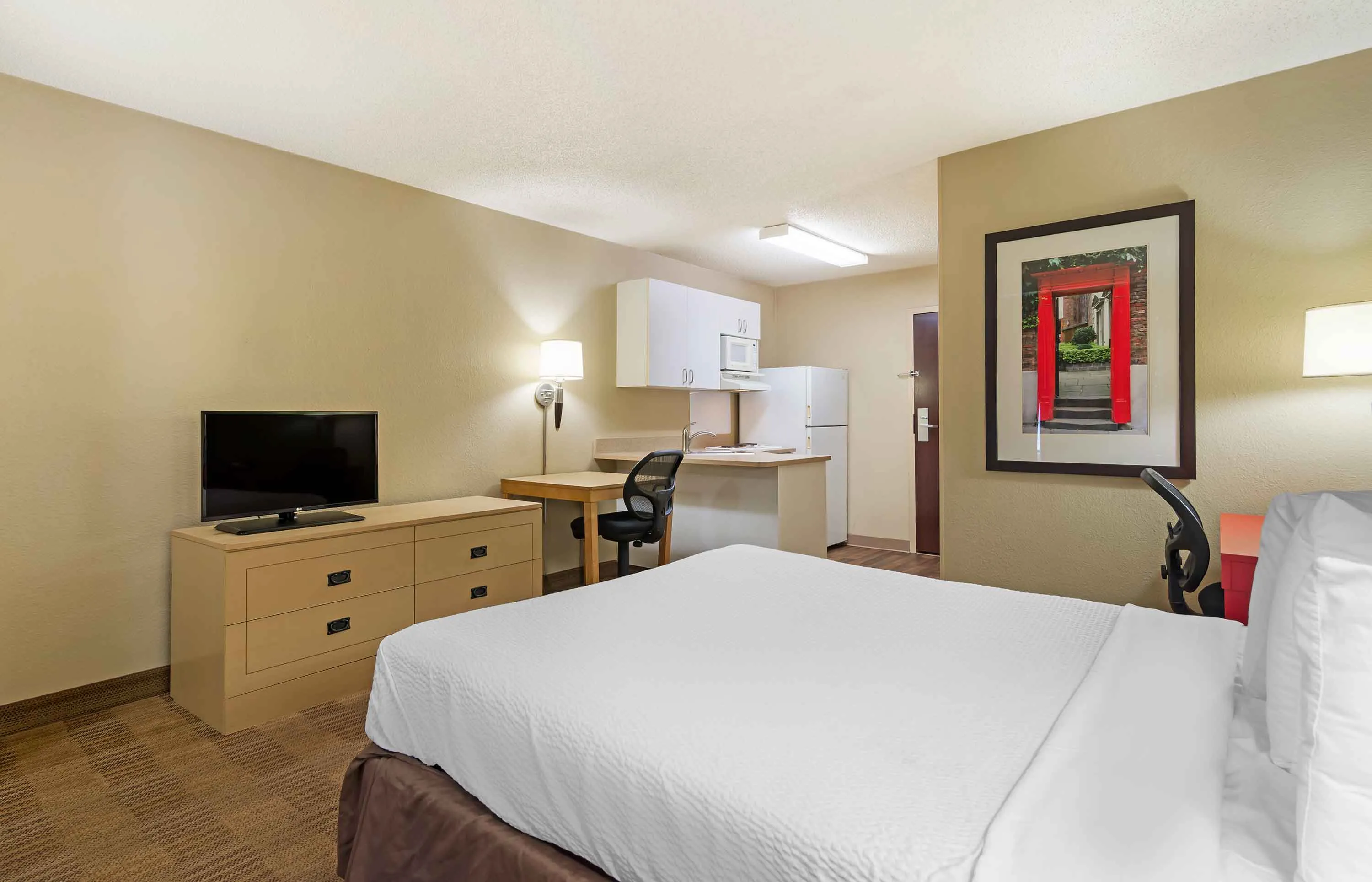 Studio Suite - 1 Queen Bed
