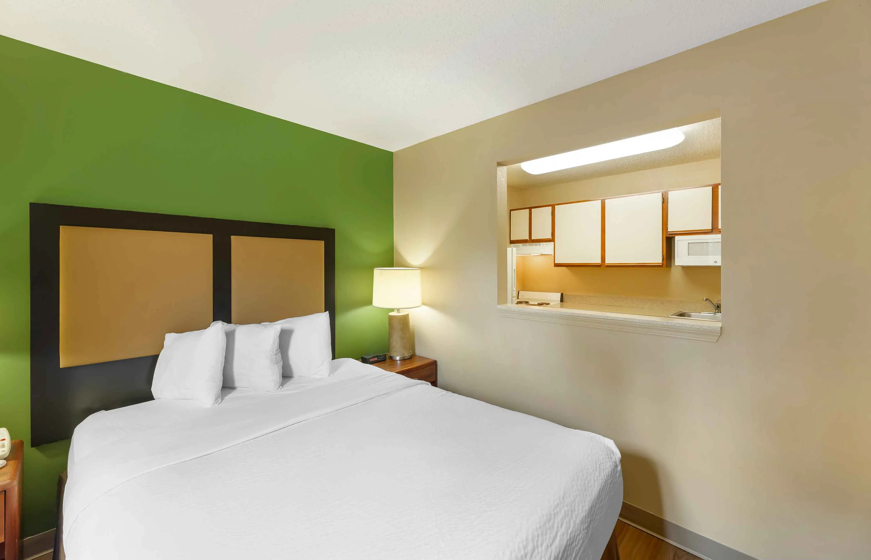 Studio Suite - 2 Queen Beds