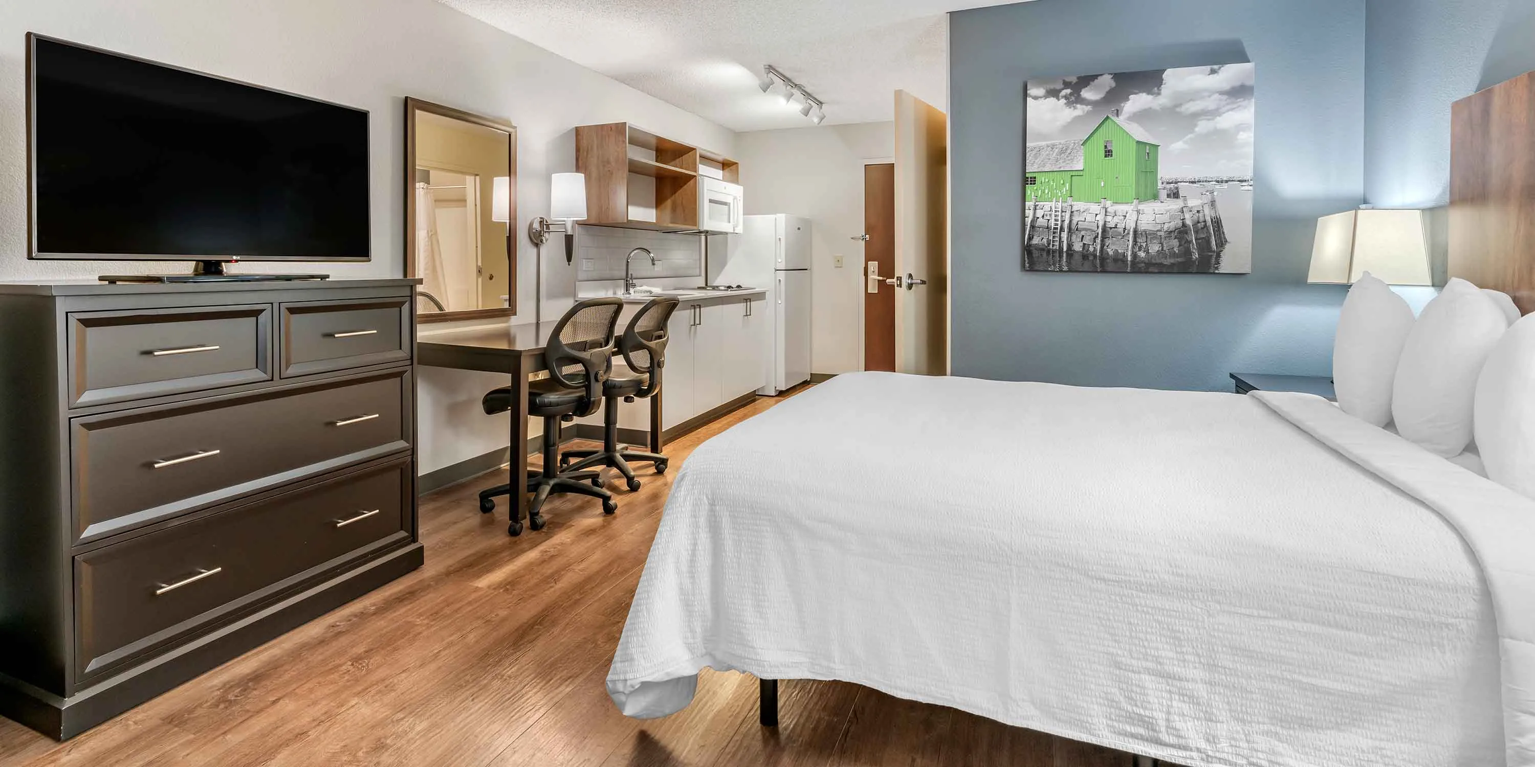 Studio Suite - 1 Queen Bed