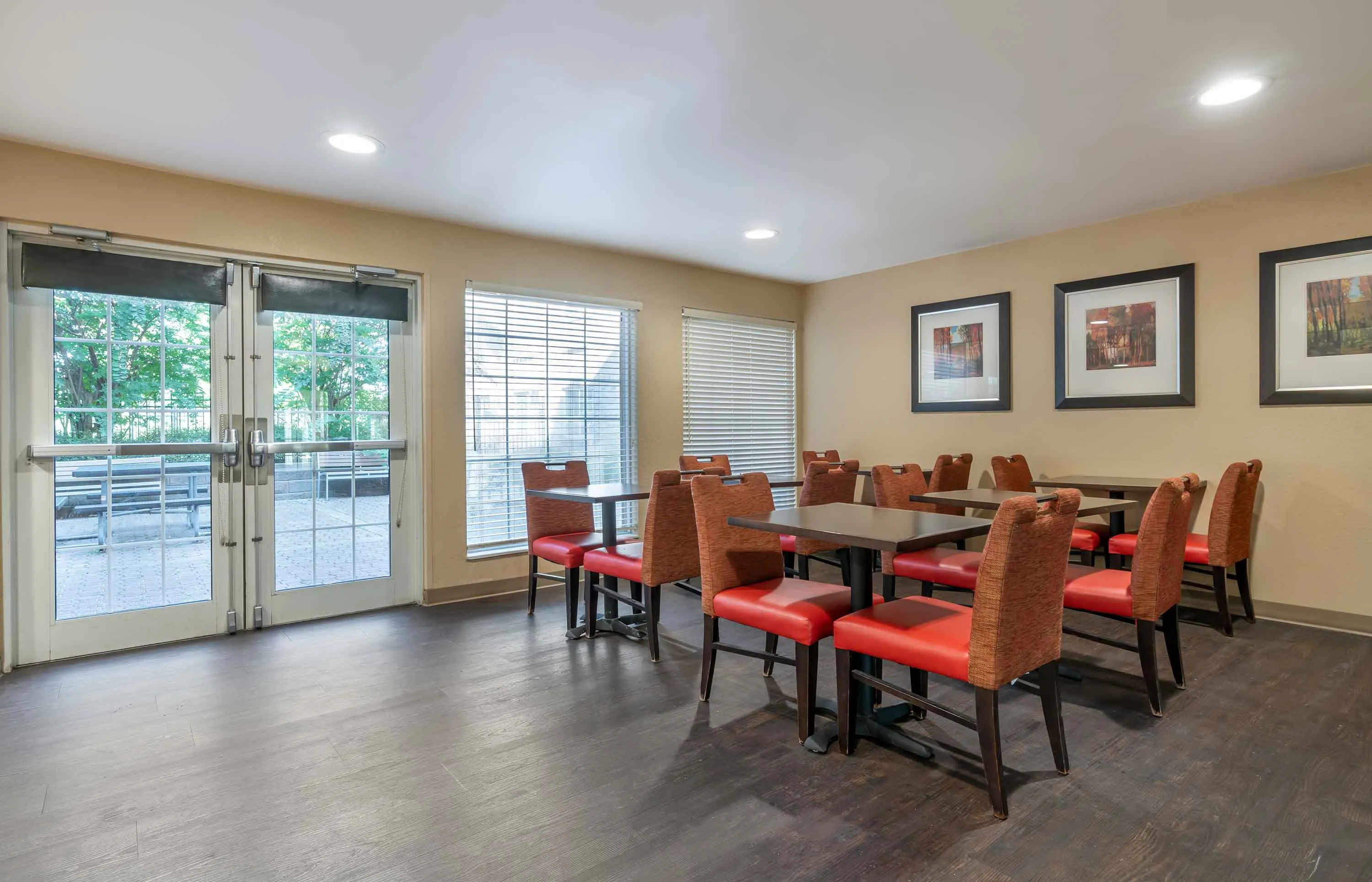 Breakfast Room