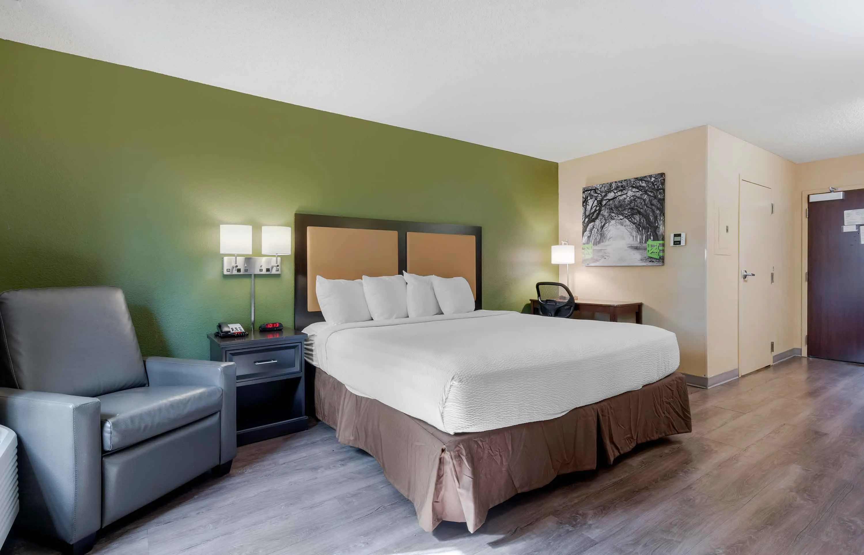 Studio Suite - 1 King Bed