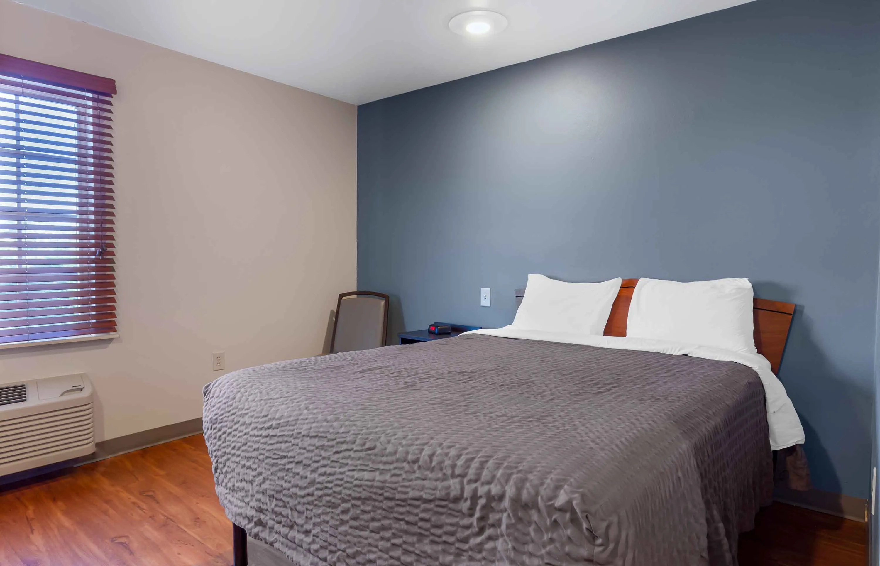Studio Suite - 1 Full Bed