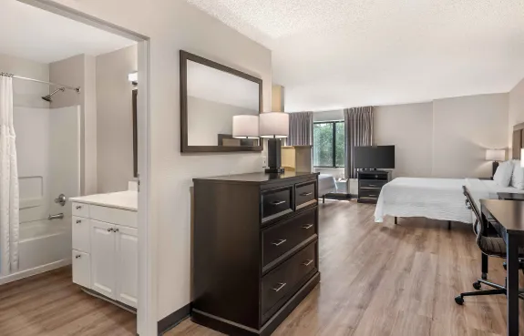Studio Suite - 2 Full Beds