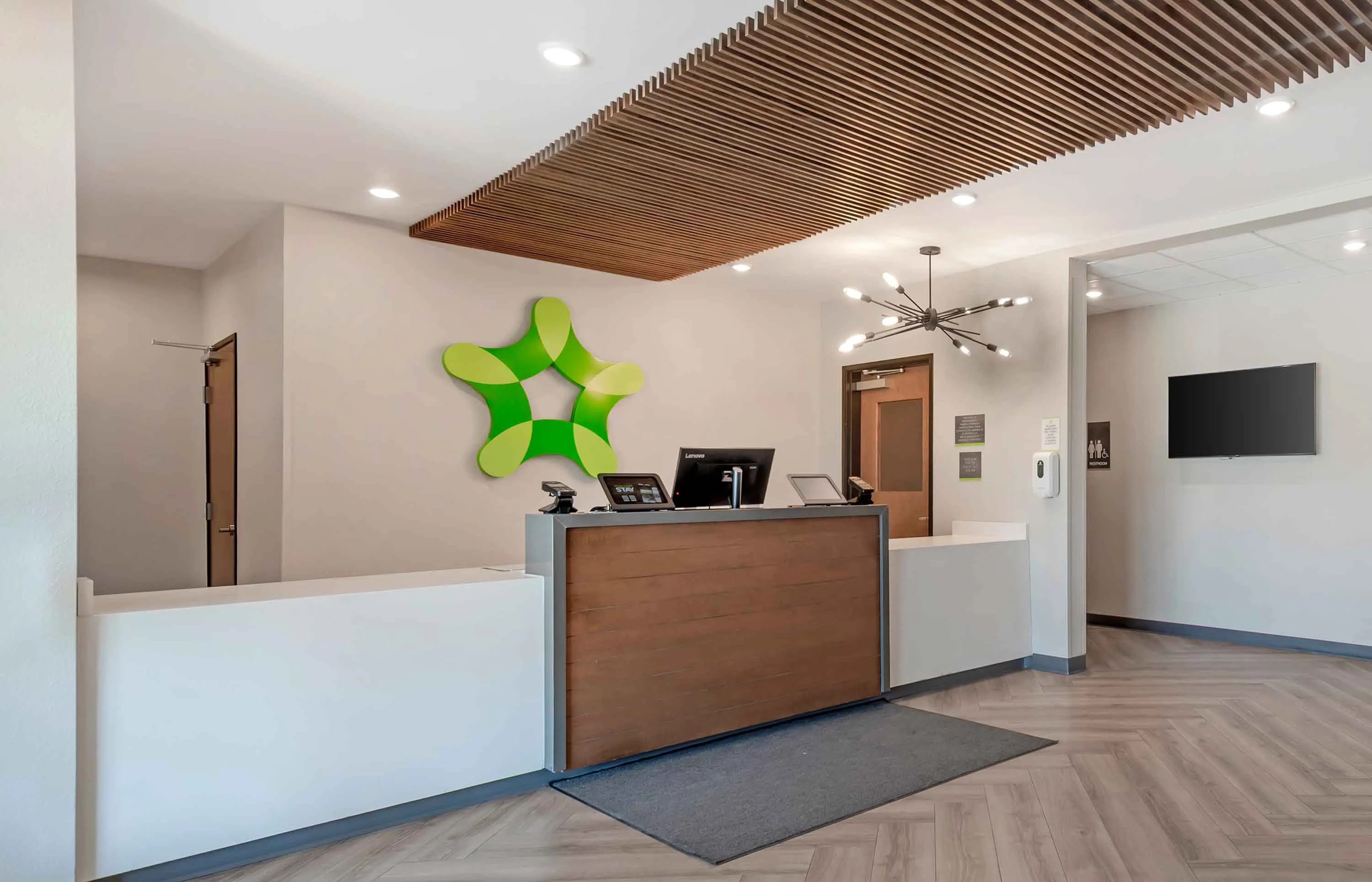 Lobby and Guest Check-in