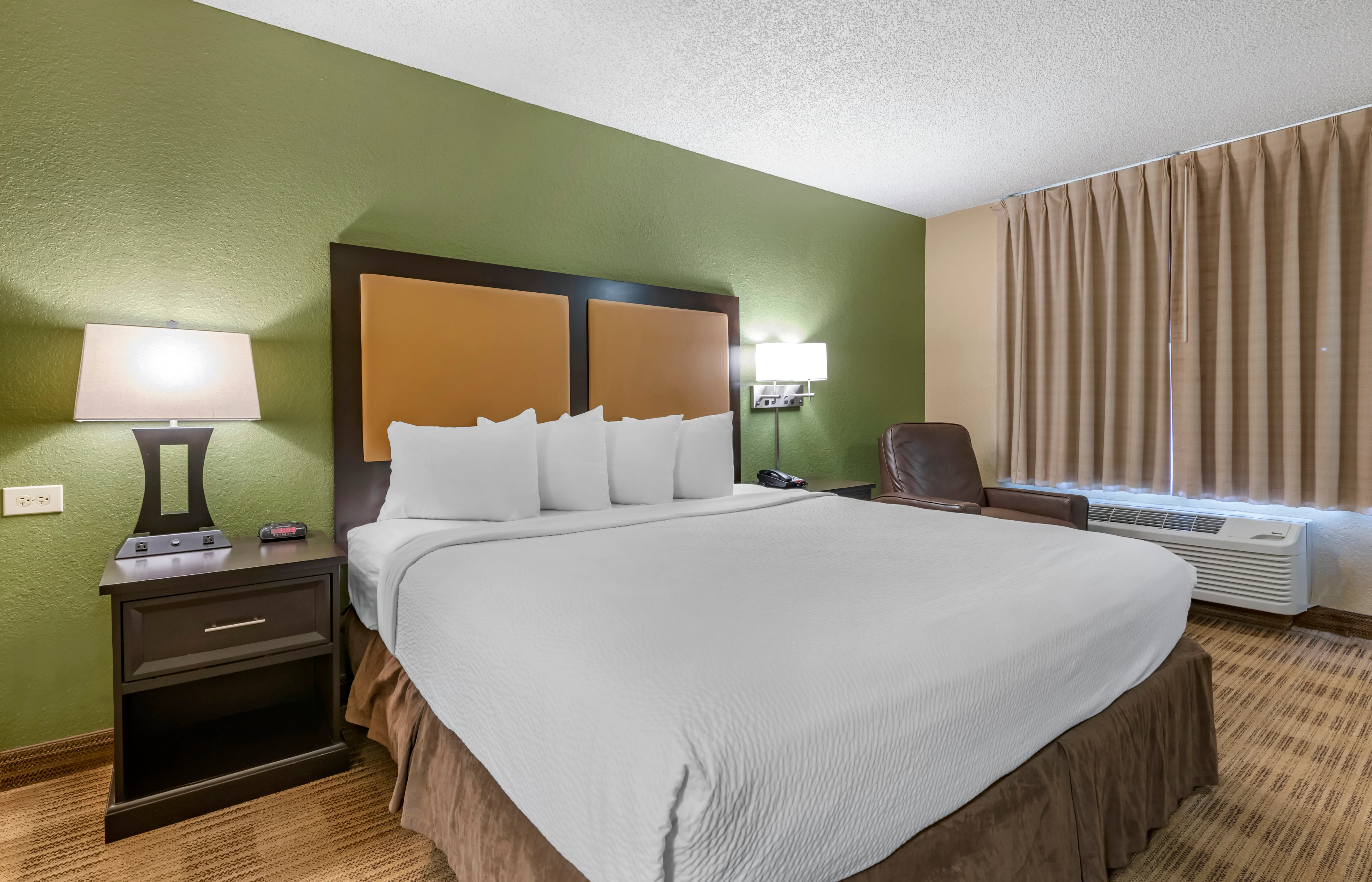 Studio Suite - 1 King Bed