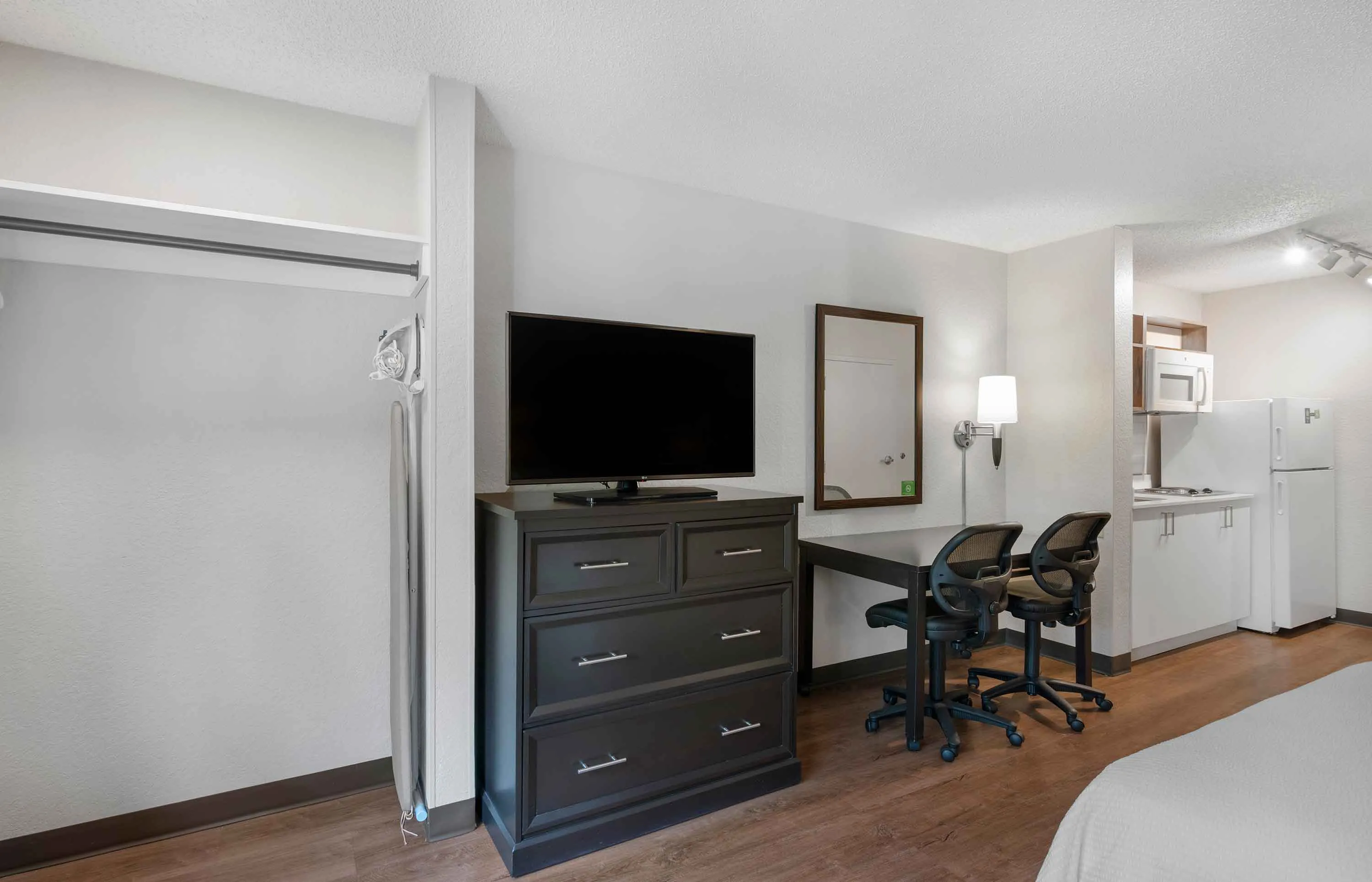 Studio Suite - 1 King Bed