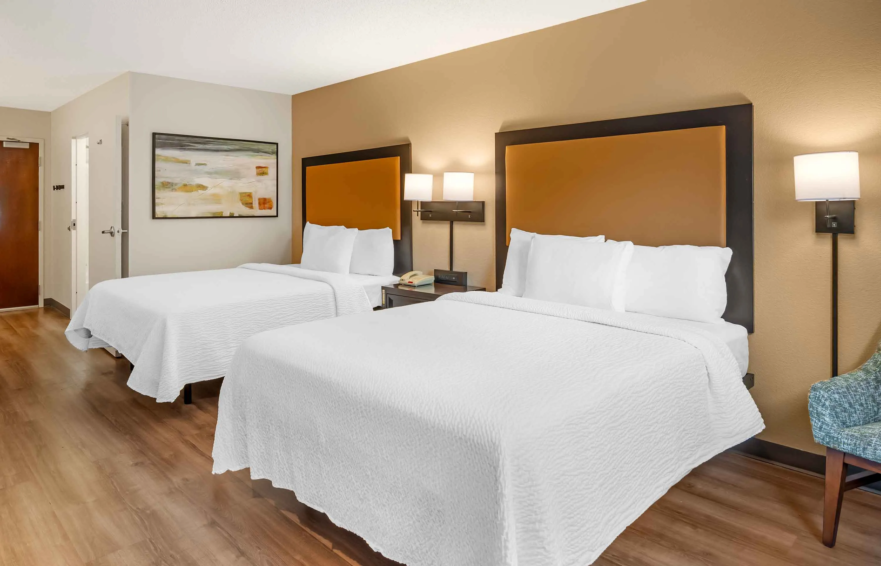 Studio Suite - 2 Full Beds