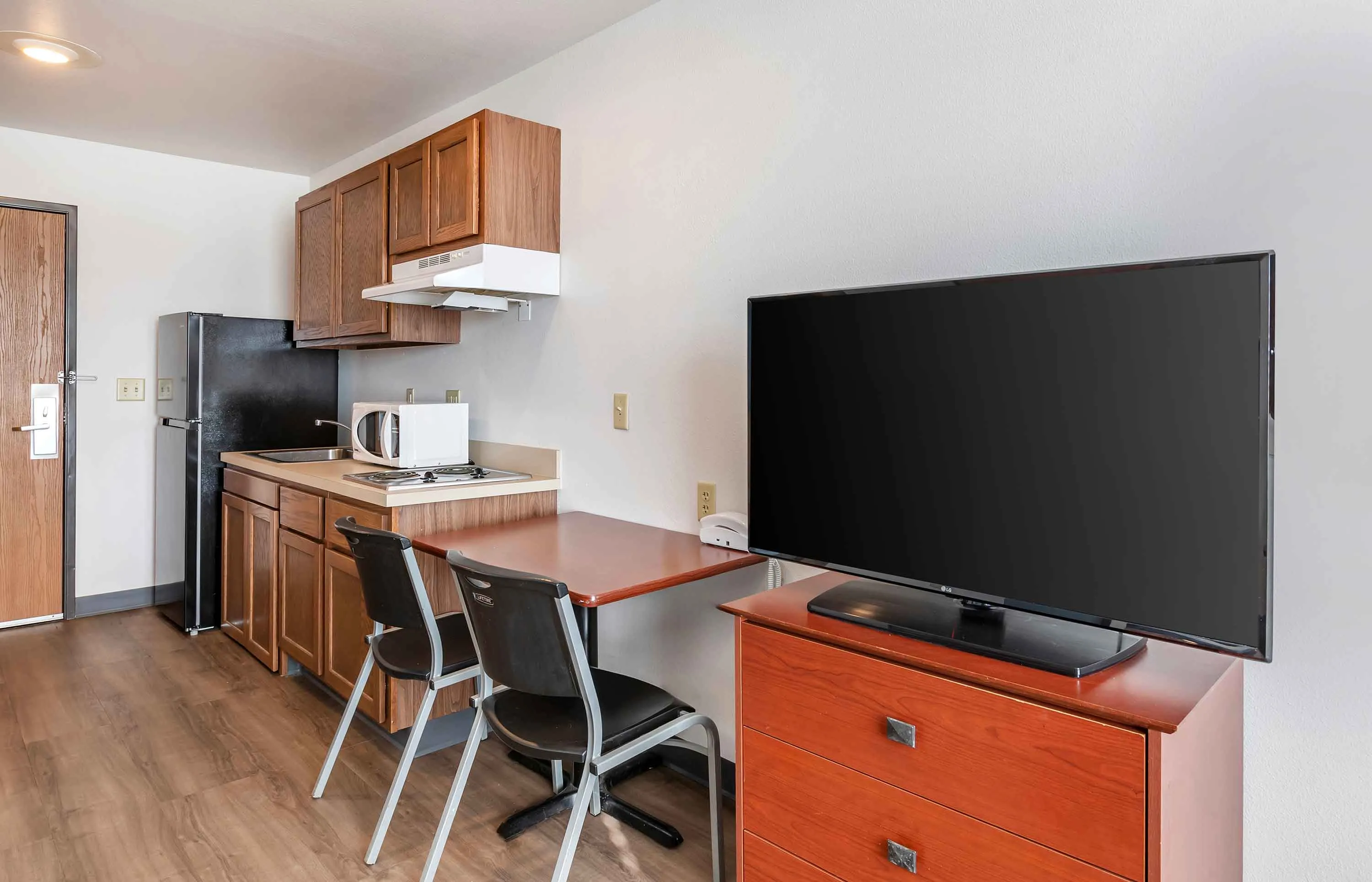 Studio Suite - 2 Full Beds